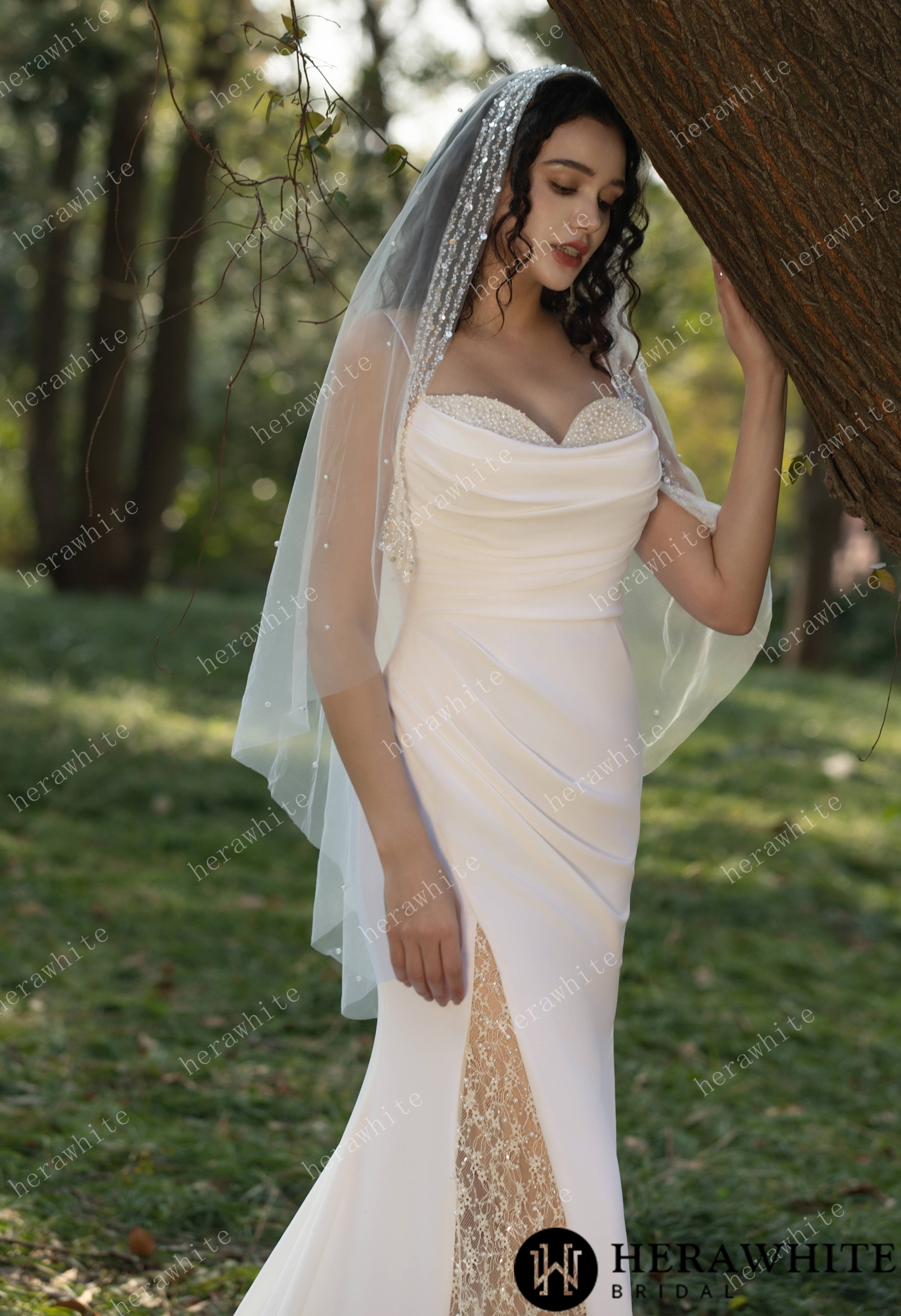 Short handmade pearl beaded wedding veil