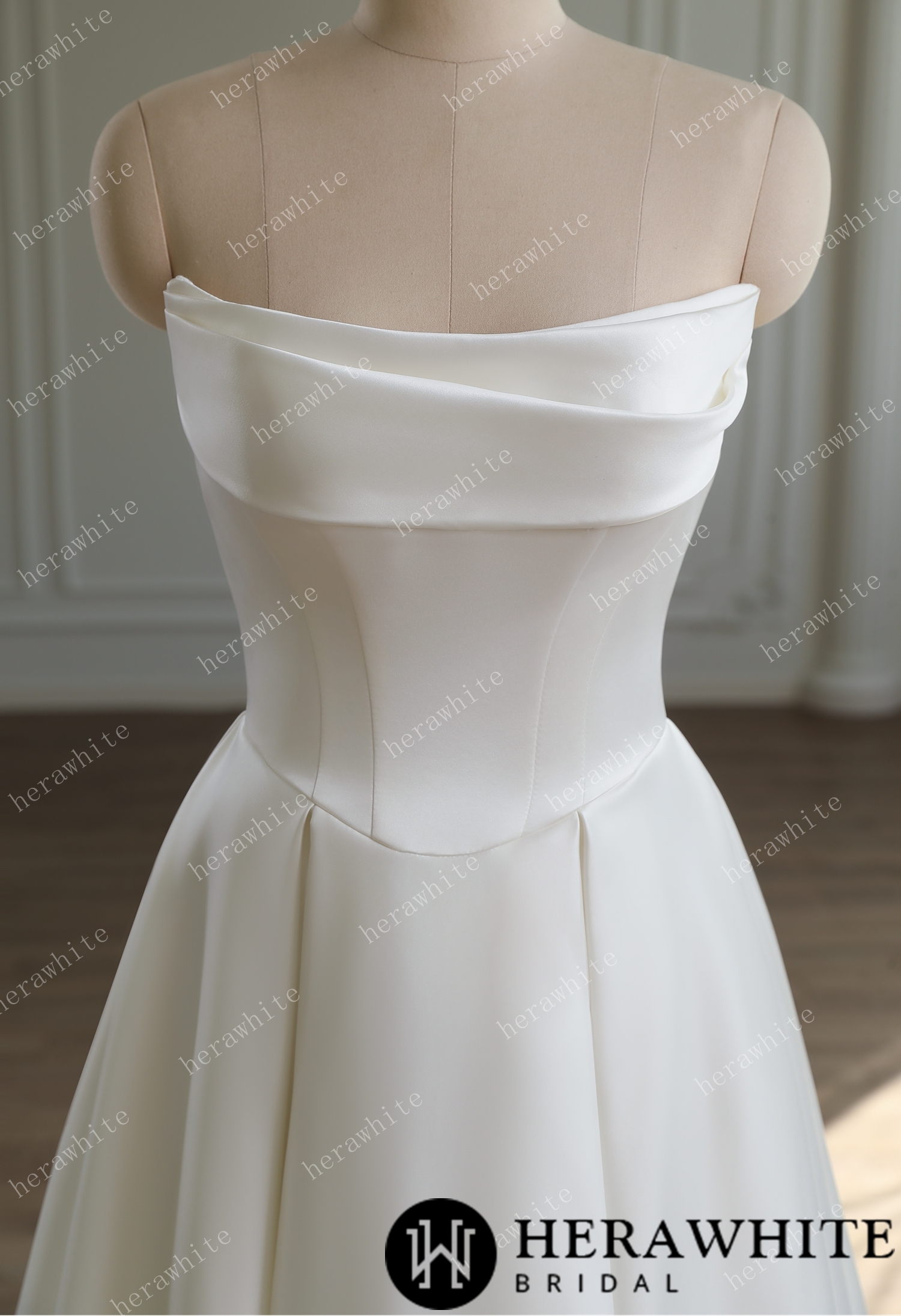 In Stock/ Strapless Neckline A-line With Basque Waist Wedding Dress