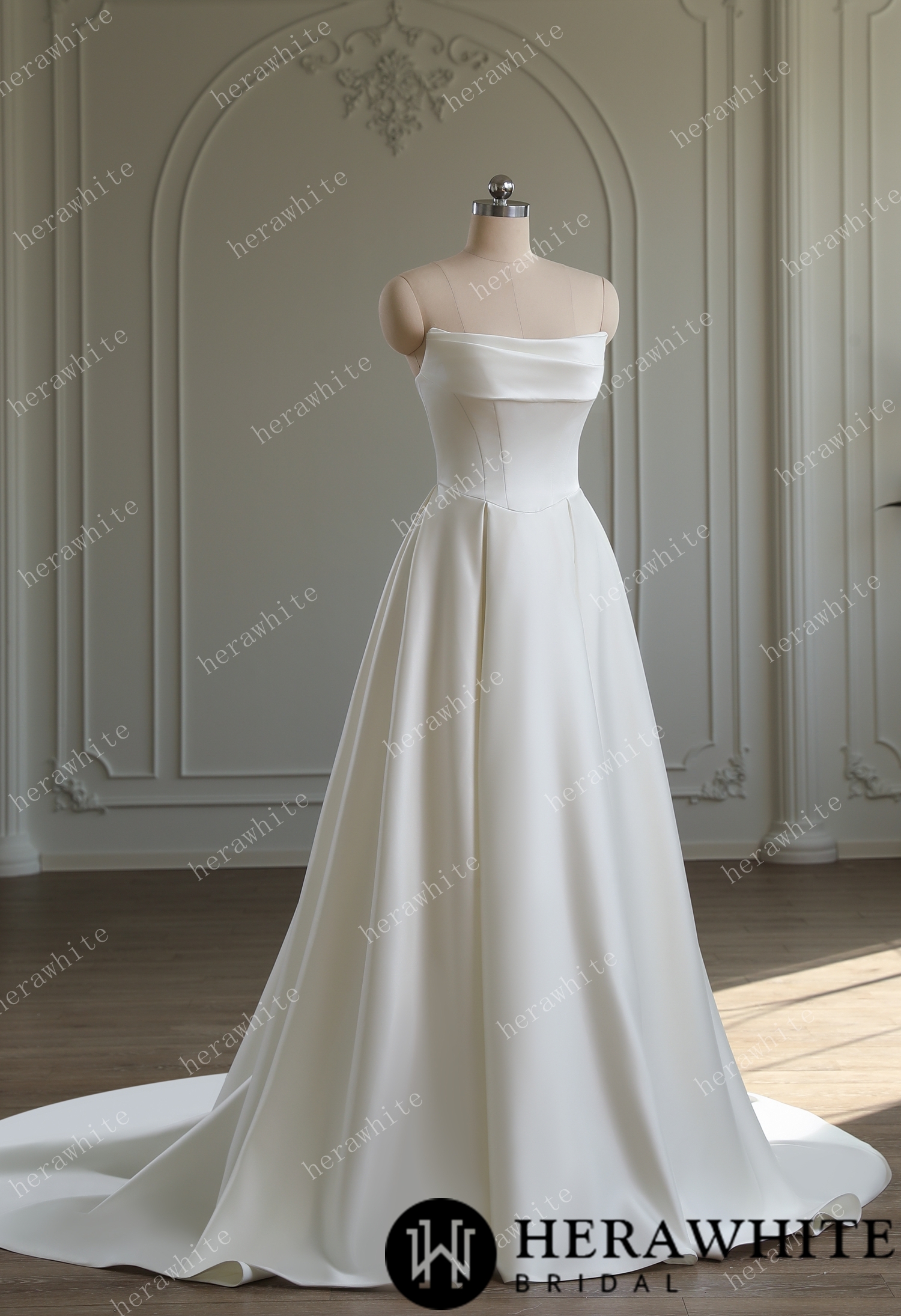 In Stock/ Strapless Neckline A-line With Basque Waist Wedding Dress