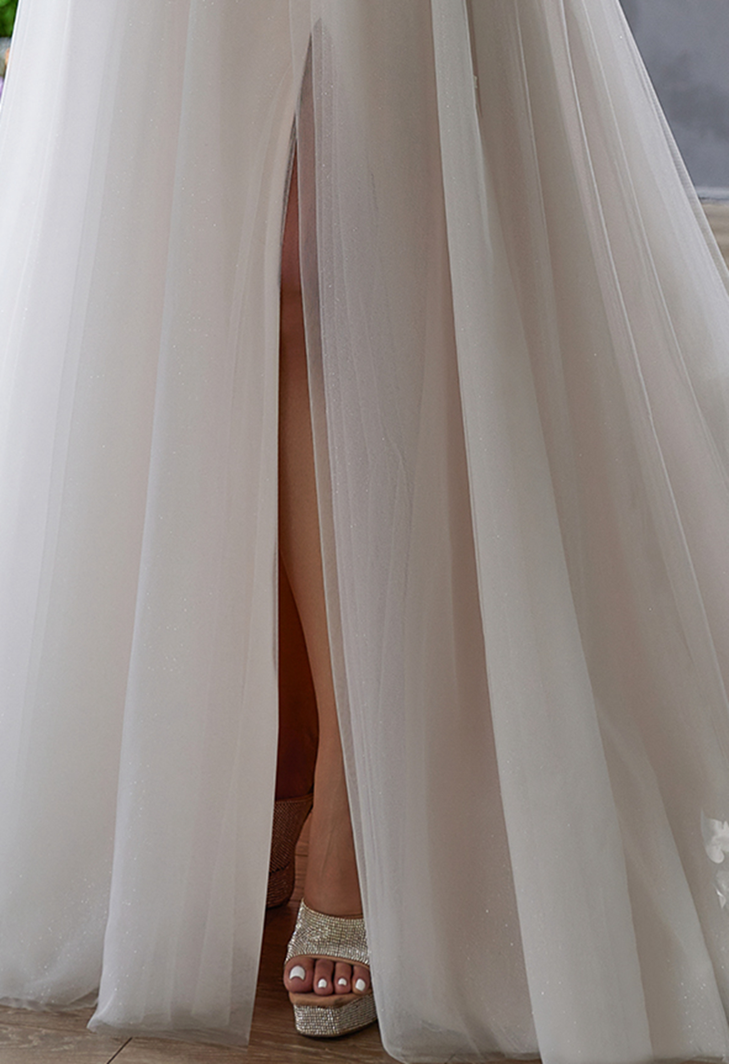 Sexy Slit Tiered Pleated Tulle A-line Custom V-neck Thin Strap Wedding Dress