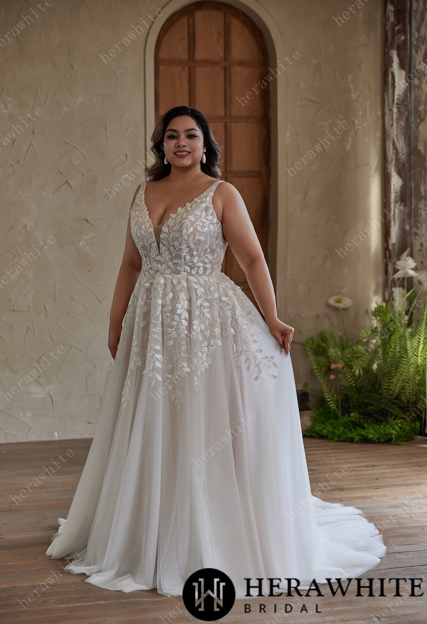Exquisite Leaf Lace Tulle Wedding Dress with V Neckline