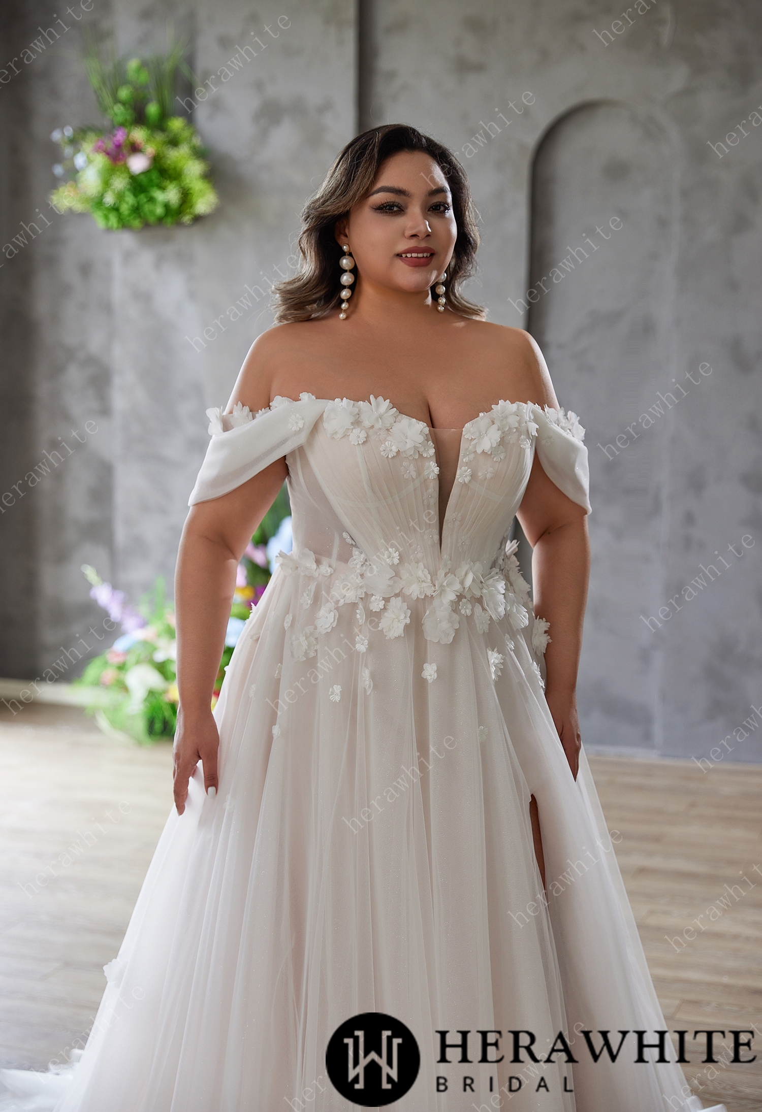 3D Floral Appliques with A Sexy Slit Wedding Dress
