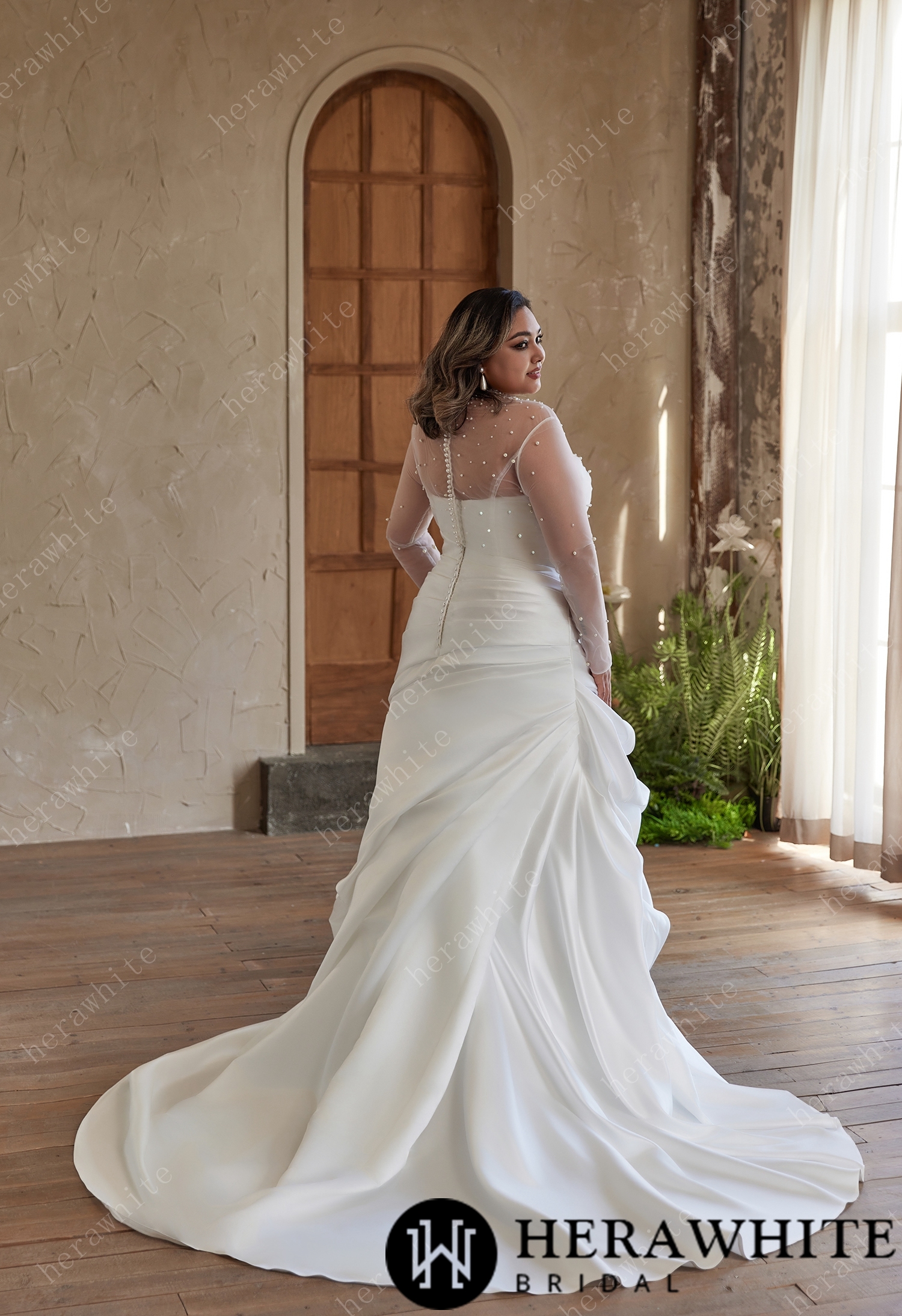 Classic Strapless Satin Wedding Gown with A Unique Ruffle Dress
