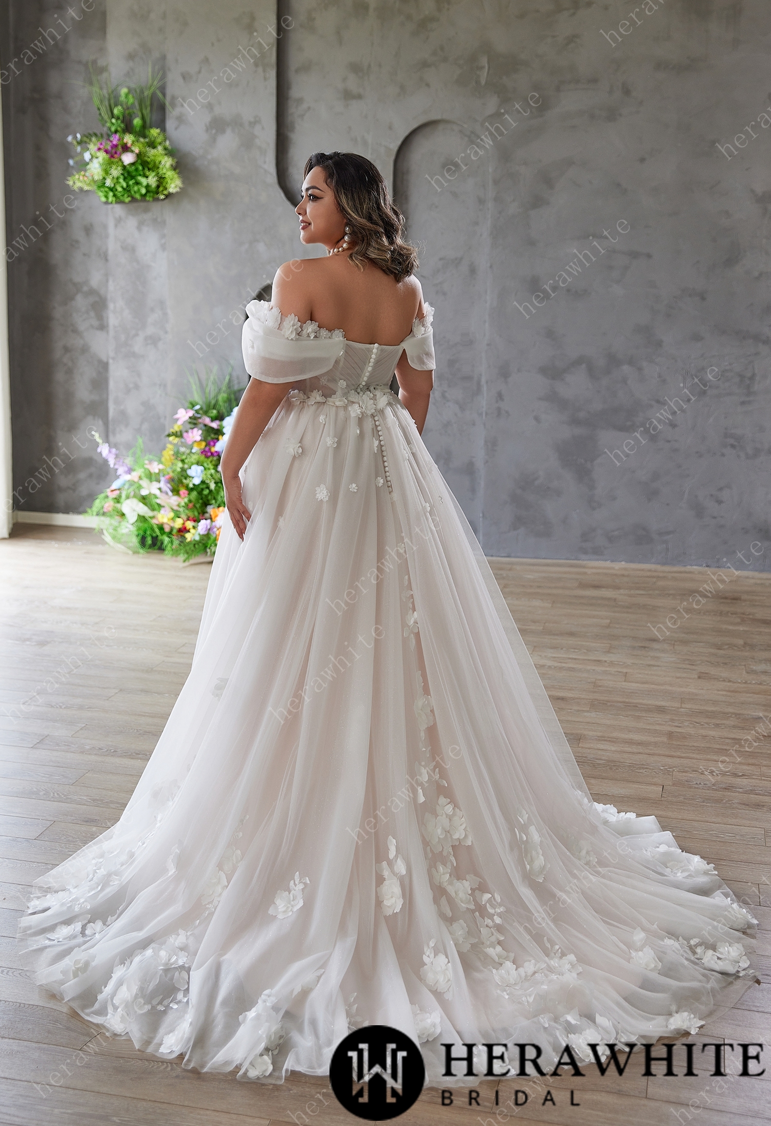 3D Floral Appliques with A Sexy Slit Wedding Dress