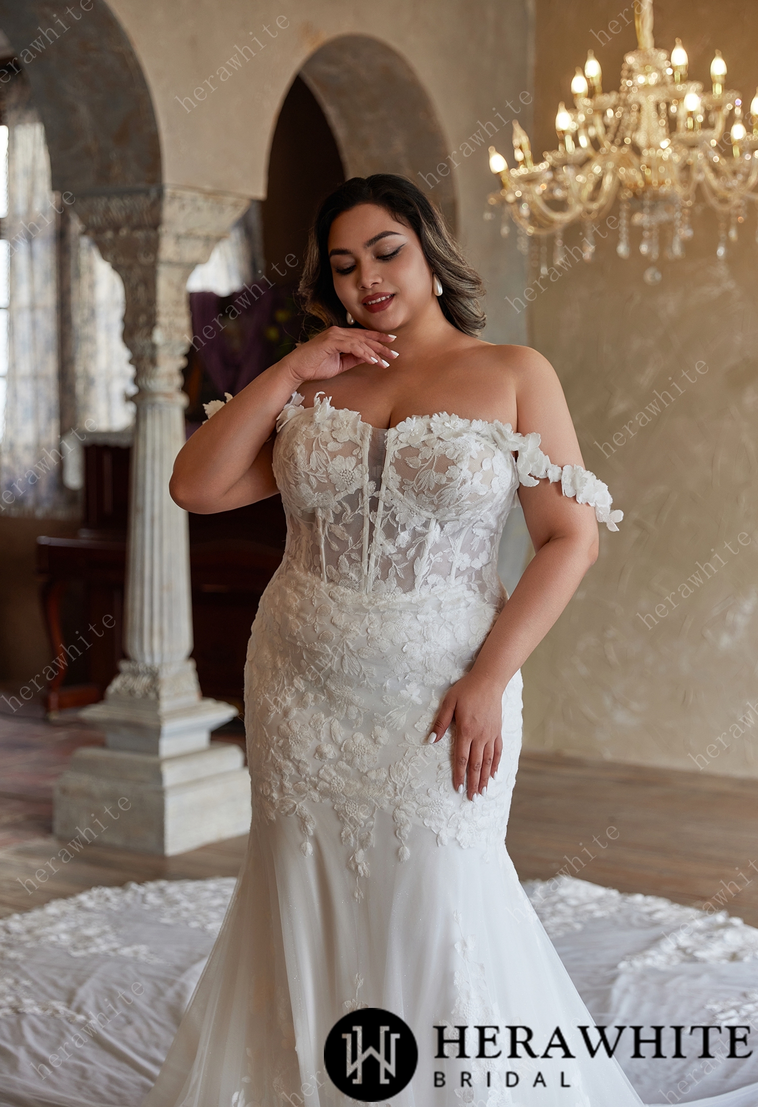 Enchanting Mermaid Silhouette Wedding Dress with Chapel Train