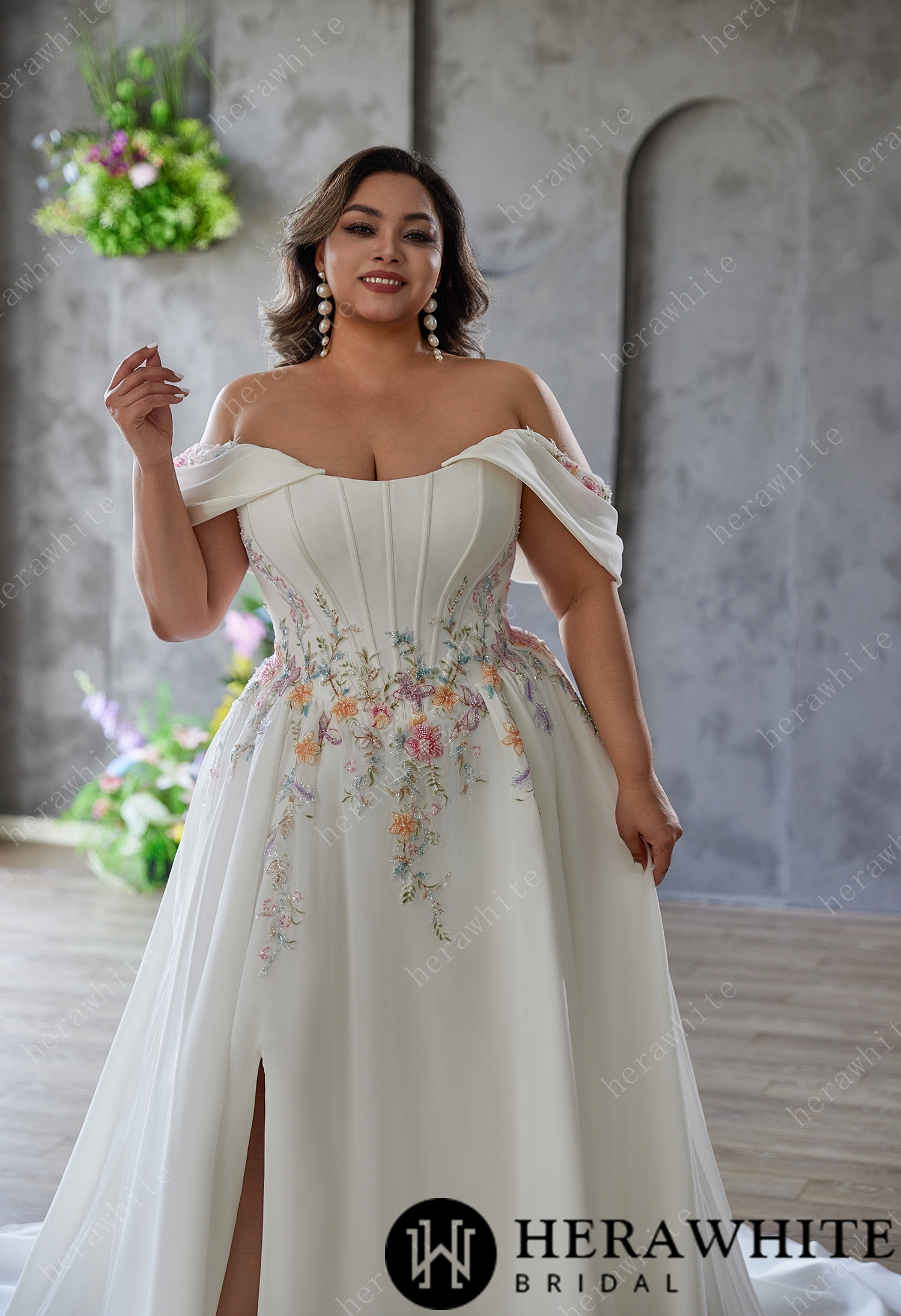 Colorful Embroidery Scoop Neckline with Detachable Draped Sleeves Satin Wedding Gown