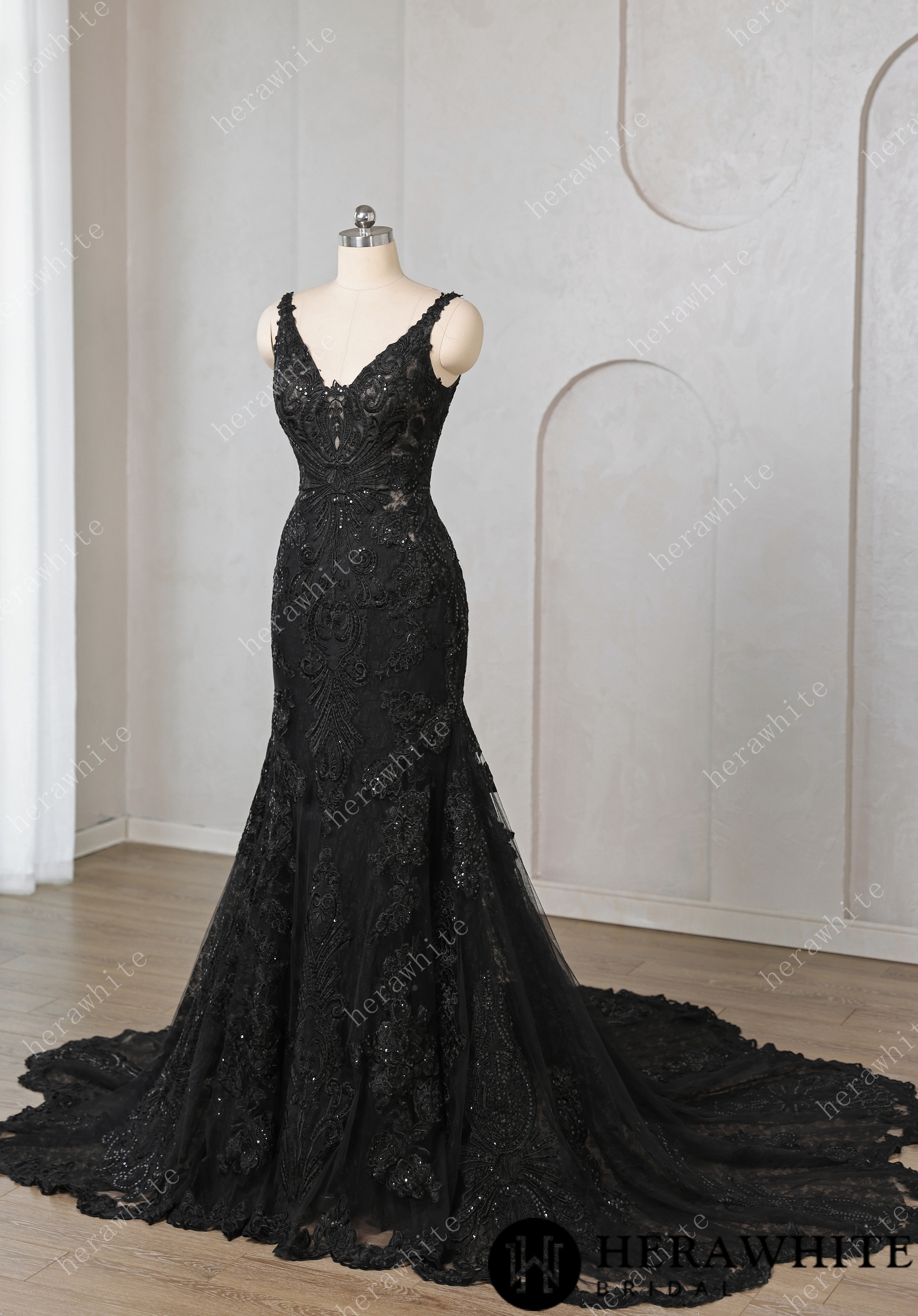 Sleek Trumpet Silhouette Tulle Bridal Gown with Dramatic Cathedral Train