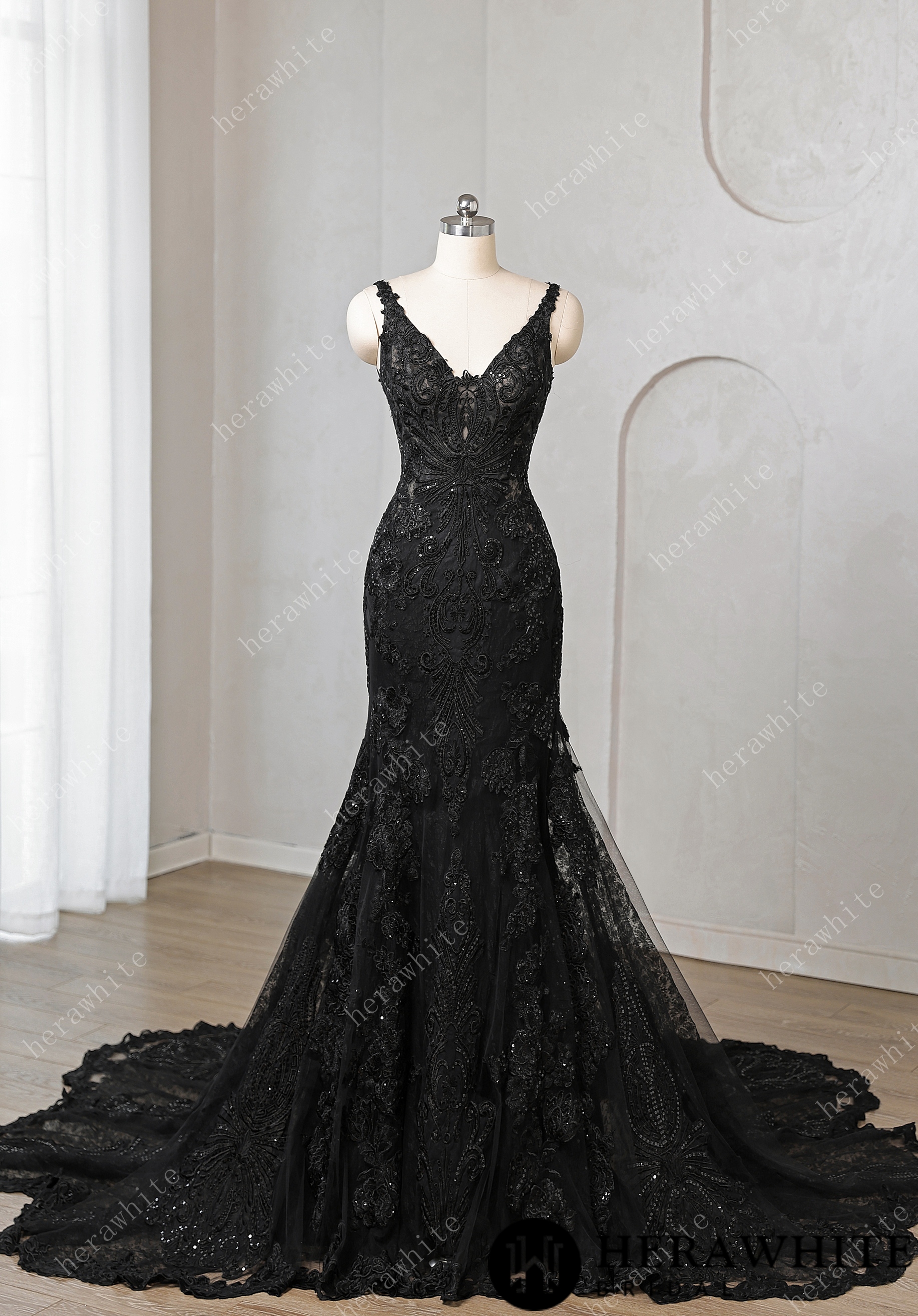 Sleek Trumpet Silhouette Tulle Bridal Gown with Dramatic Cathedral Train