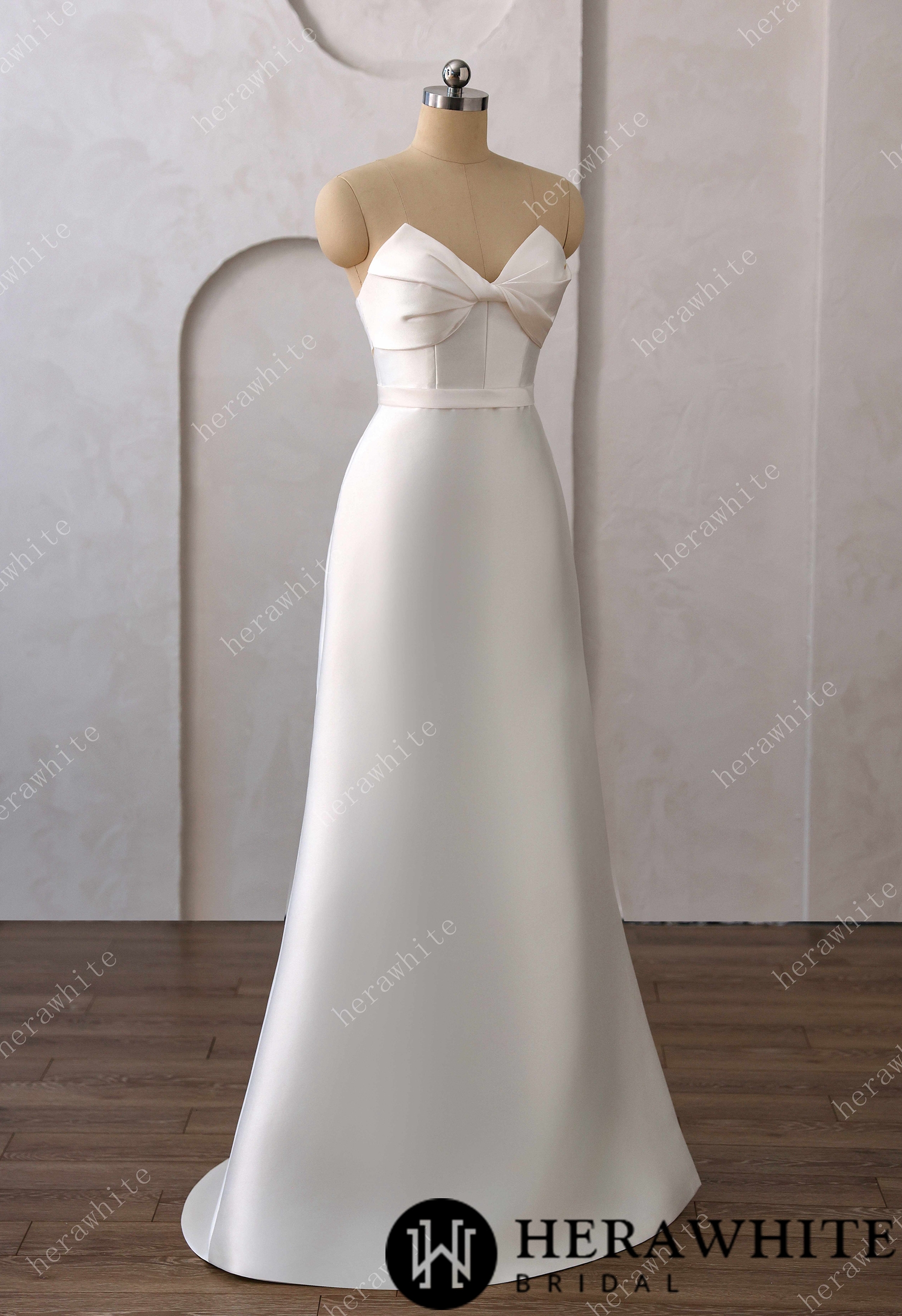 Modern Mikado Strapless Wedding Dress with Sweetheart Neckline