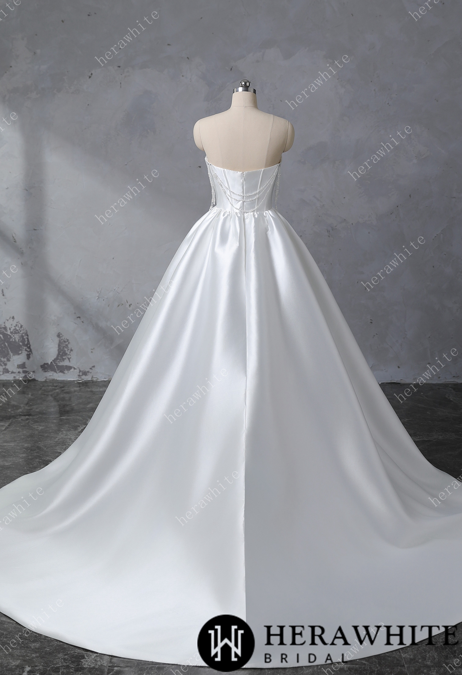 Strapless Sweetheart Neckline Wedding Dress with Chain jewelry