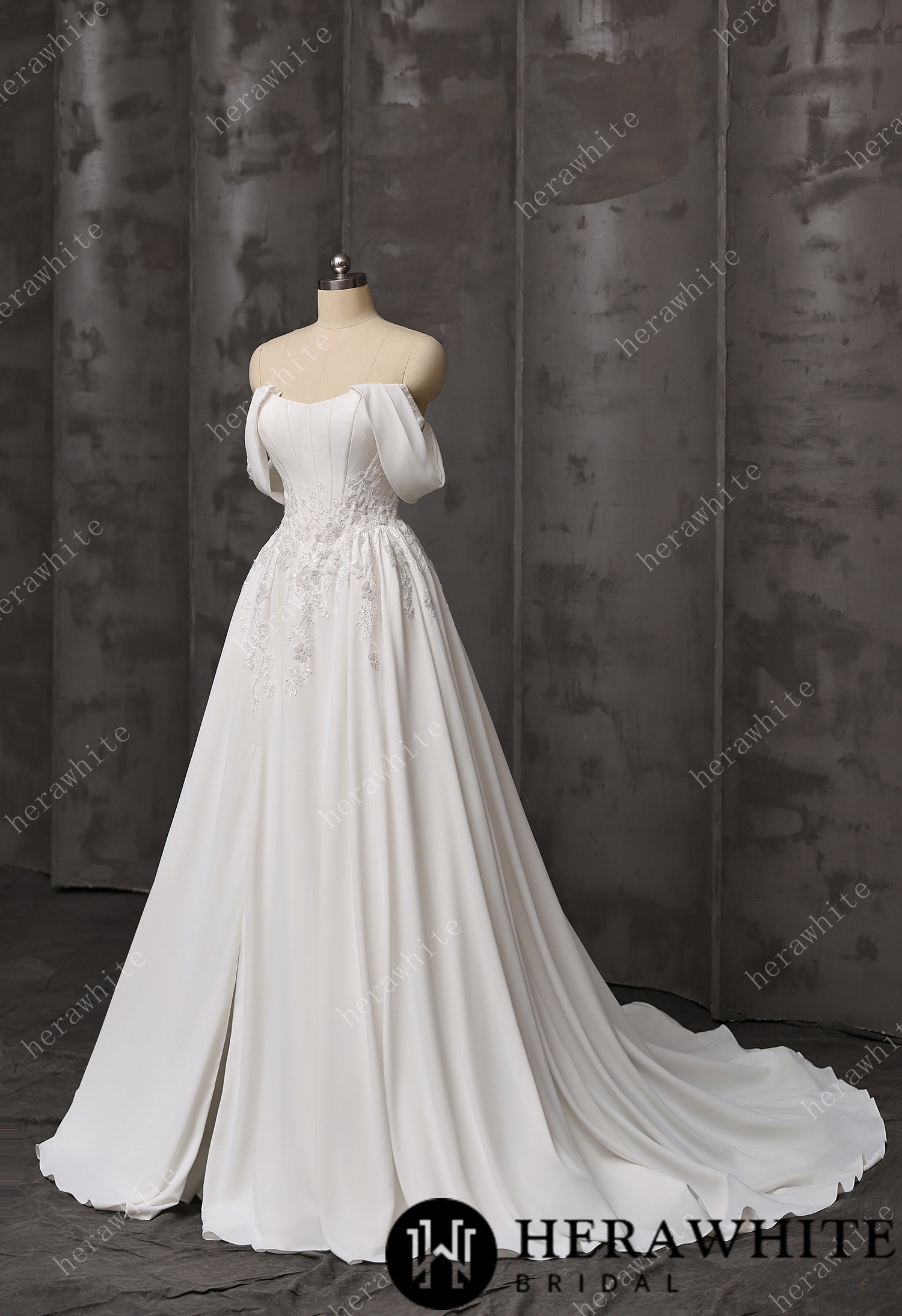 Embroidery Scoop Neckline with Detachable Draped Sleeves Satin Wedding Gown
