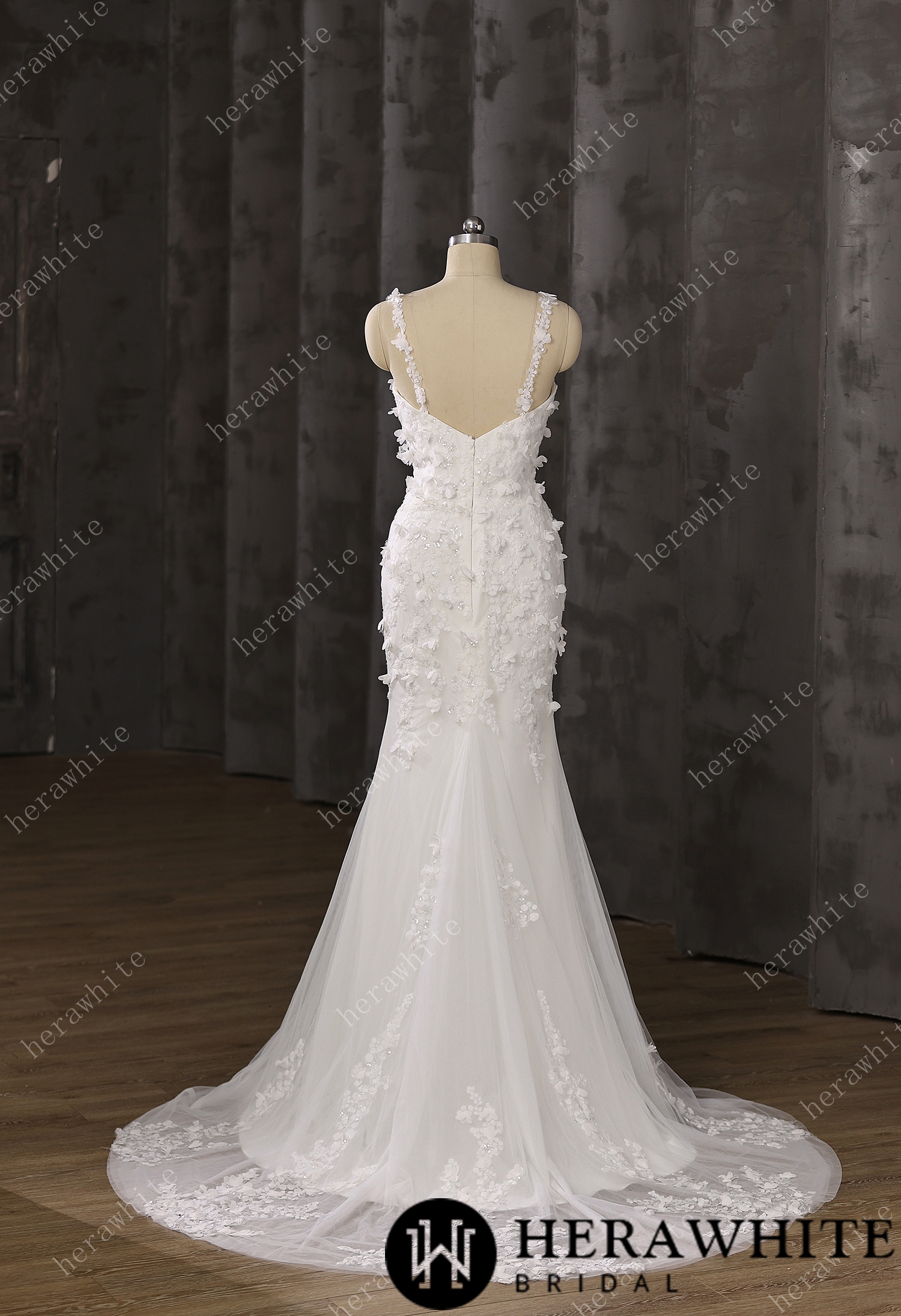 Elegant Wedding Dress with Intricate Floral Embellishments
