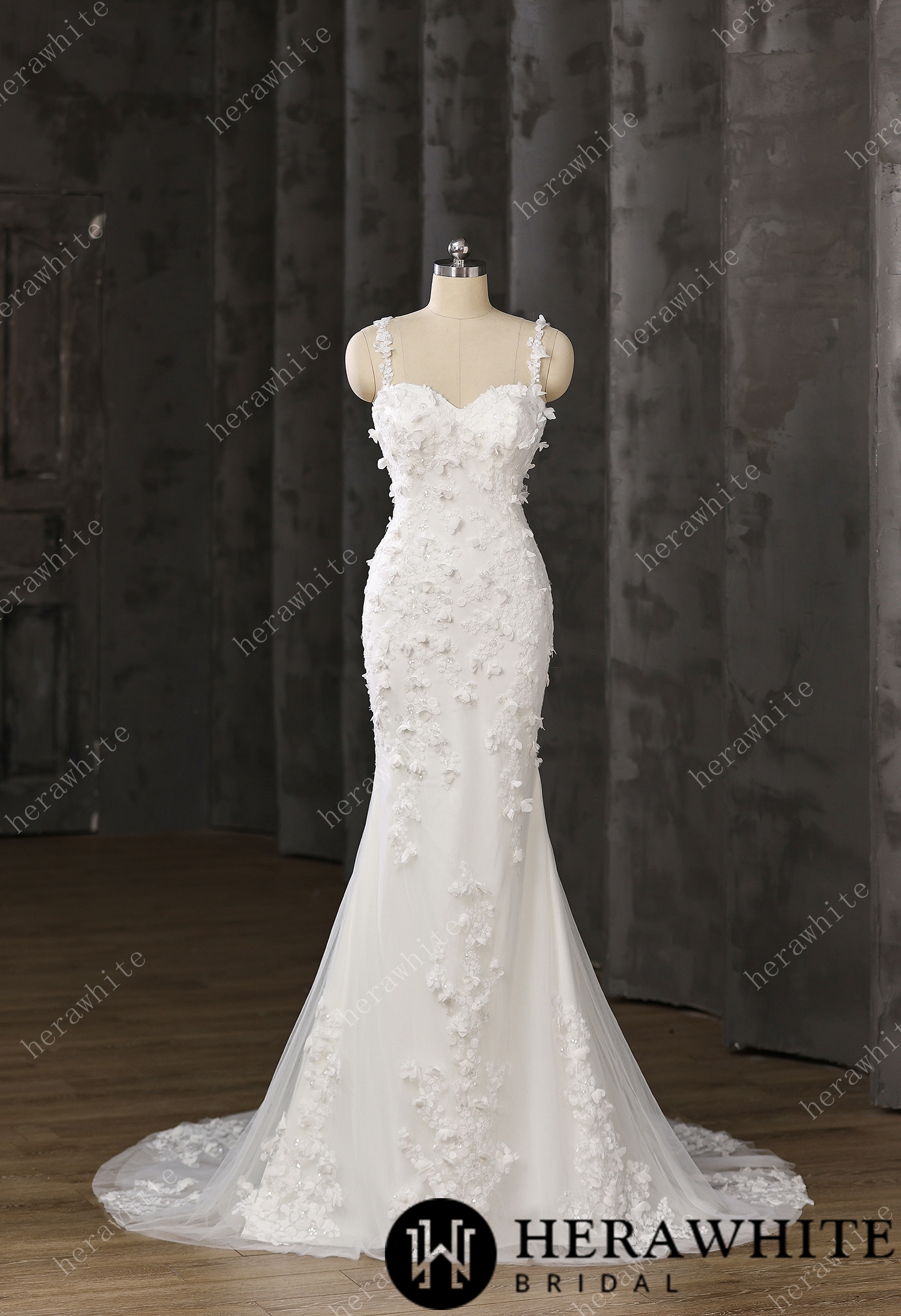 Elegant Wedding Dress with Intricate Floral Embellishments