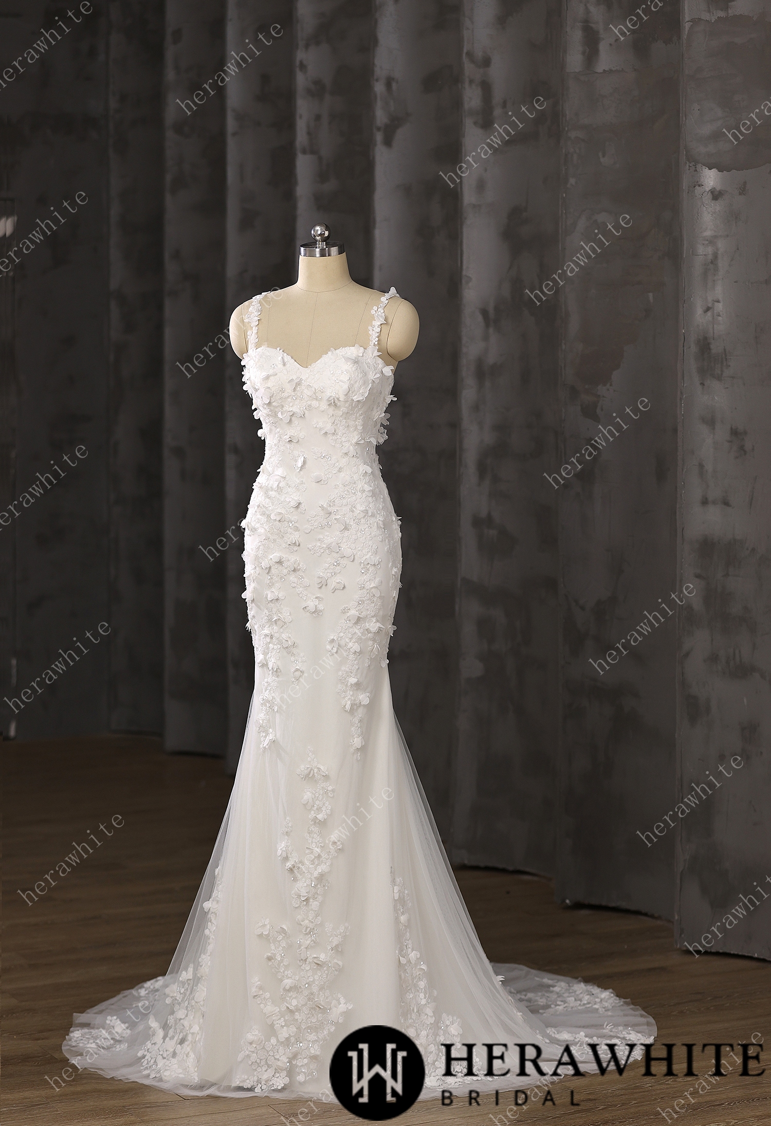 Elegant Wedding Dress with Intricate Floral Embellishments