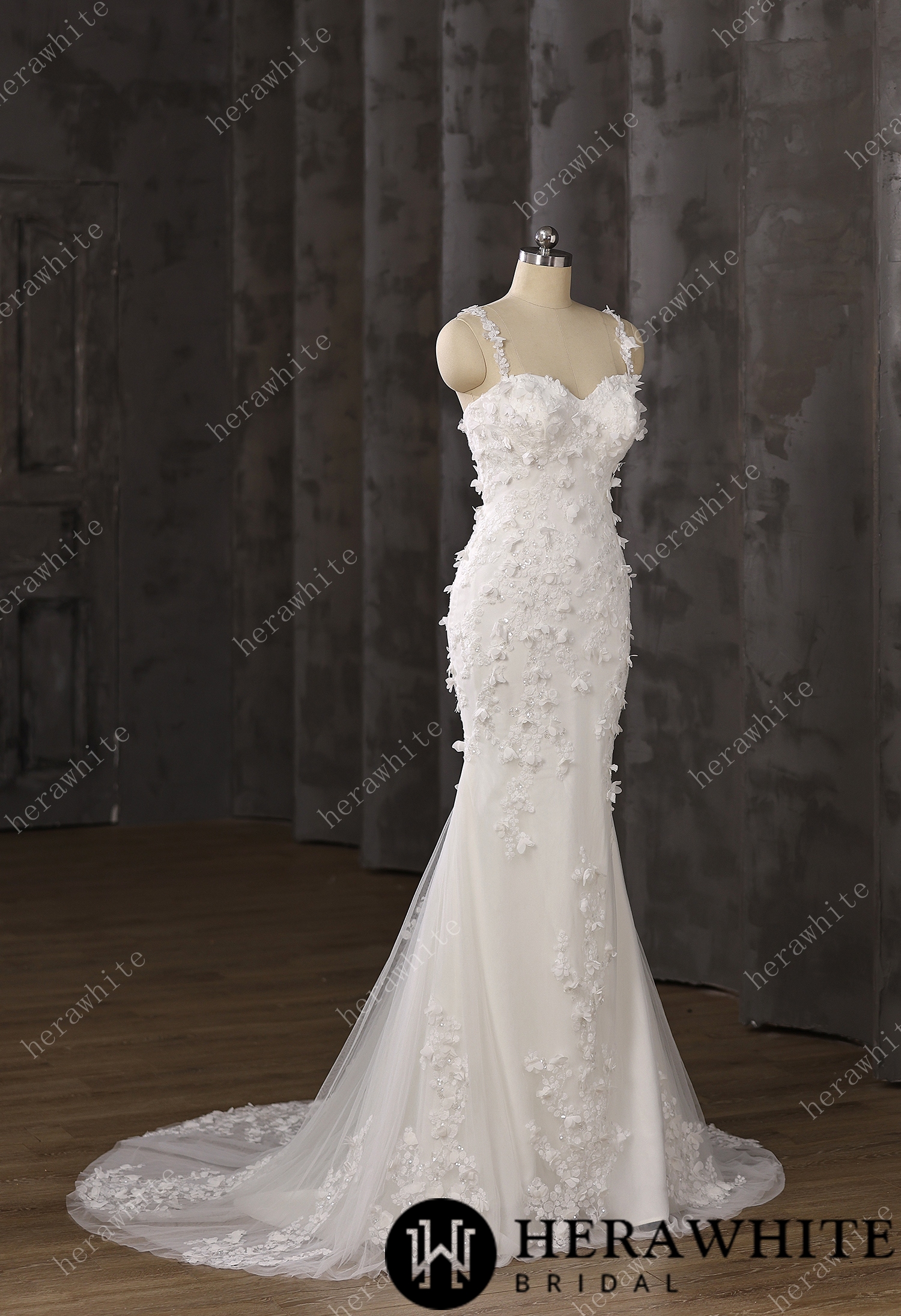 Elegant Wedding Dress with Intricate Floral Embellishments