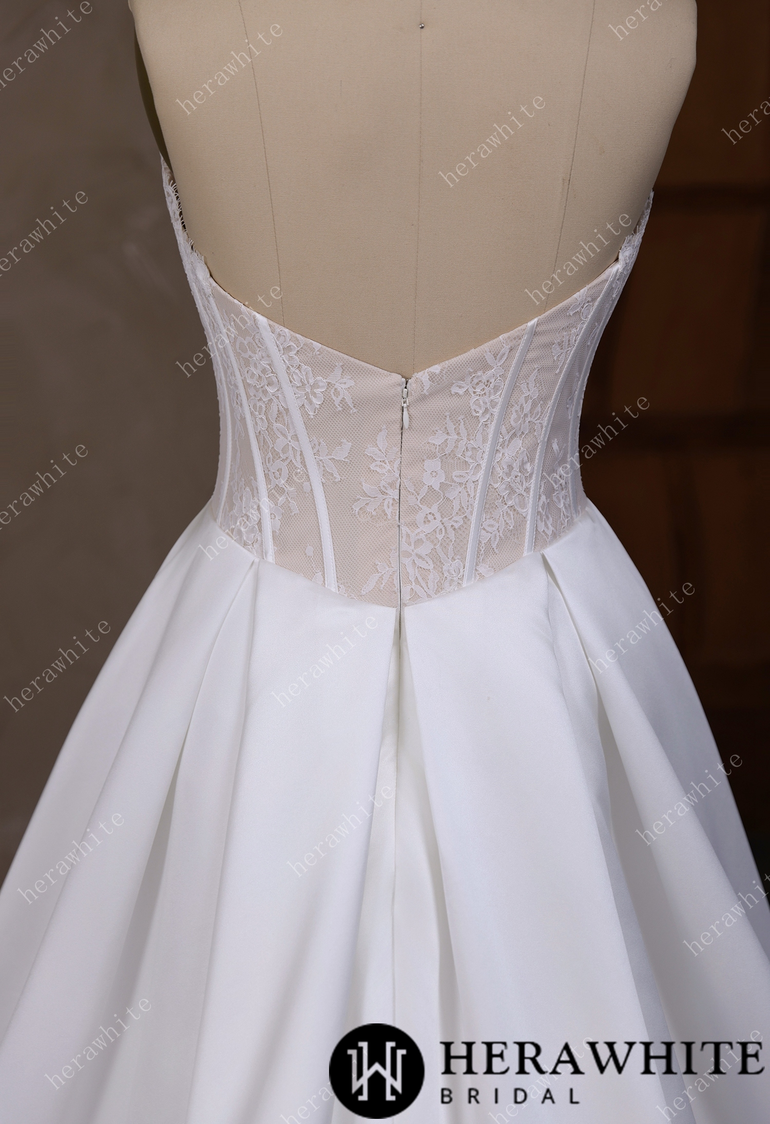 Irregular neckline with a Basque waistline wedding gown