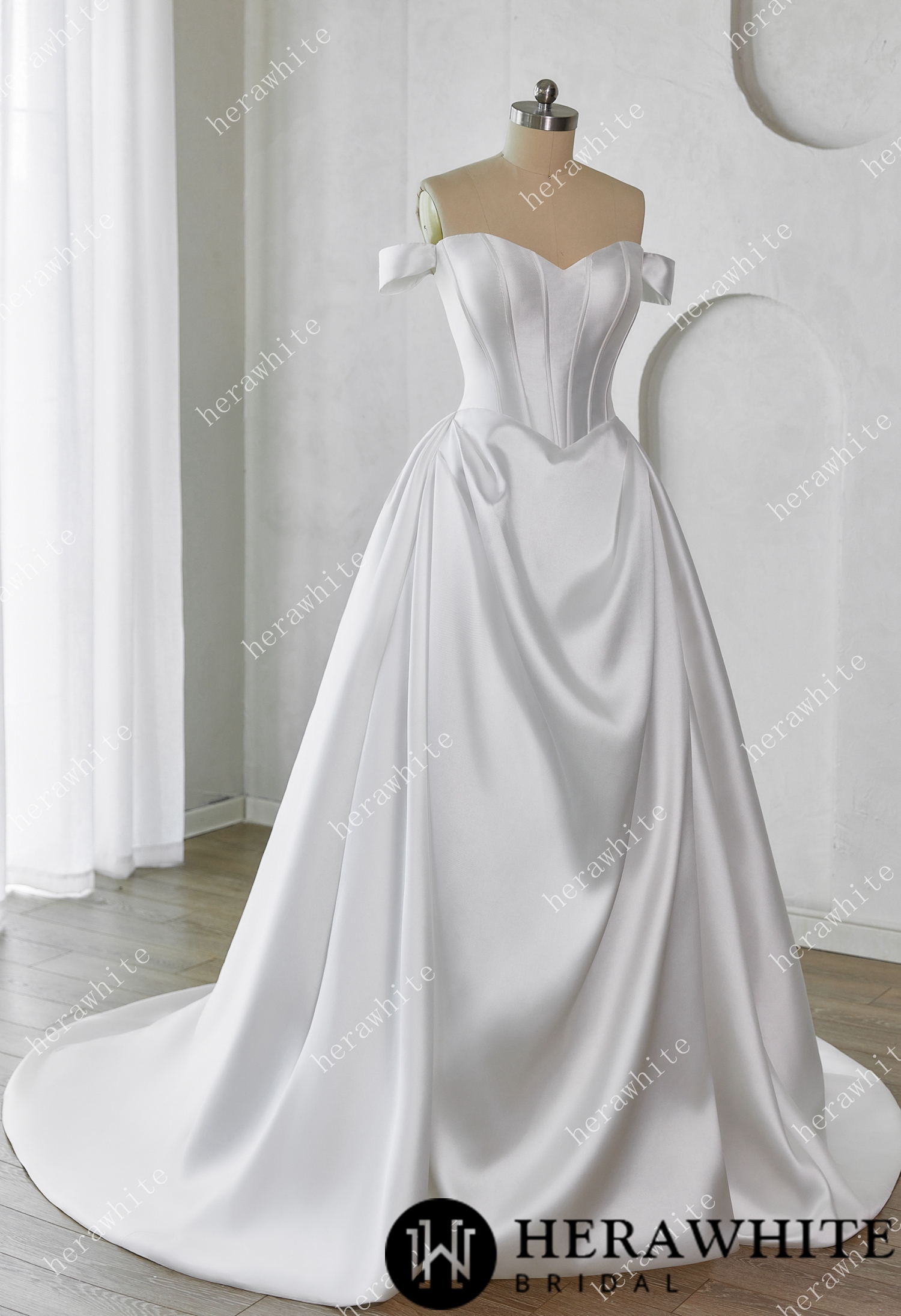In Stock/ Elegant Corset Mikado Ball Gown with Soft Sweetheart Neckline