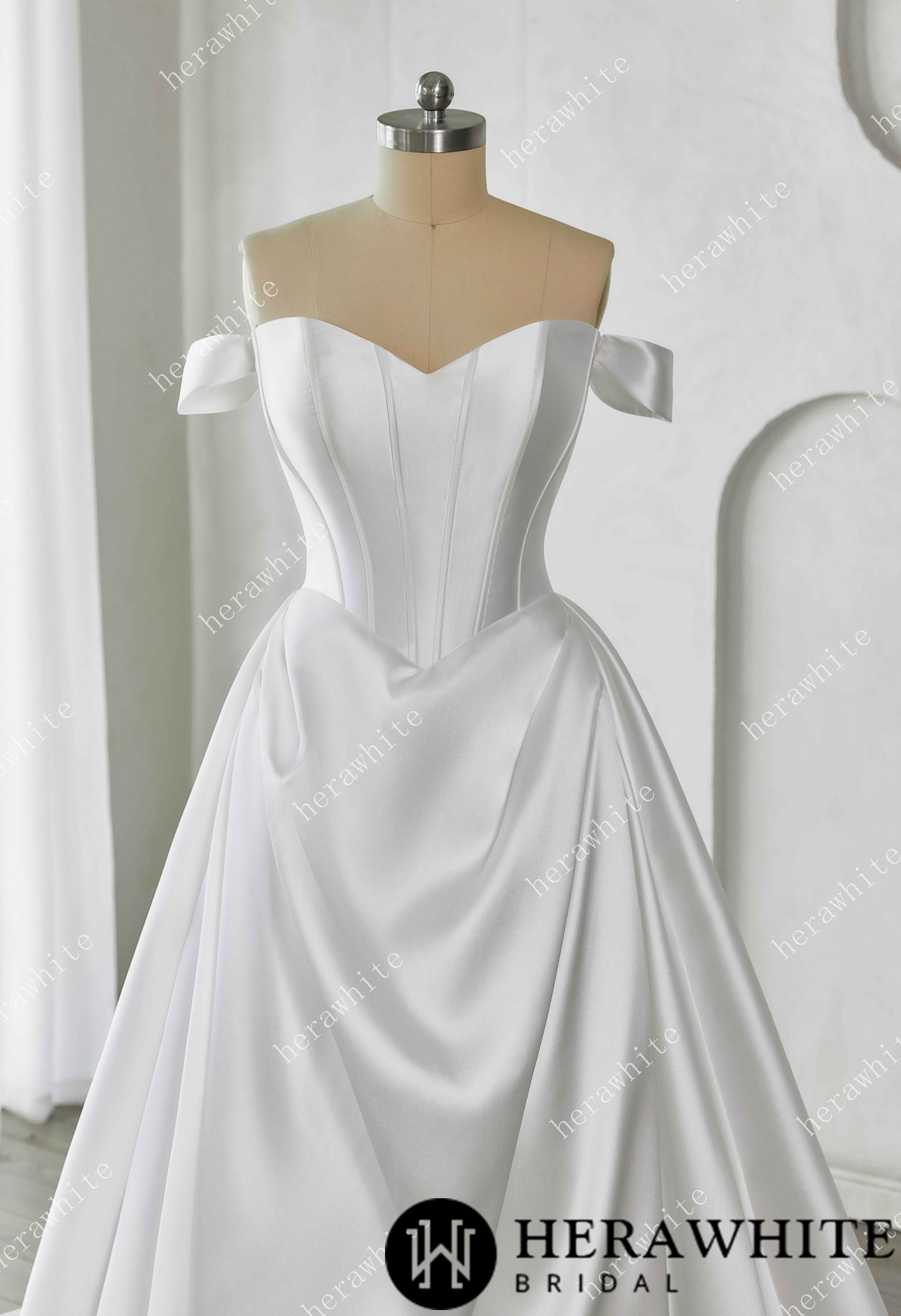In Stock/ Elegant Corset Mikado Ball Gown with Soft Sweetheart Neckline