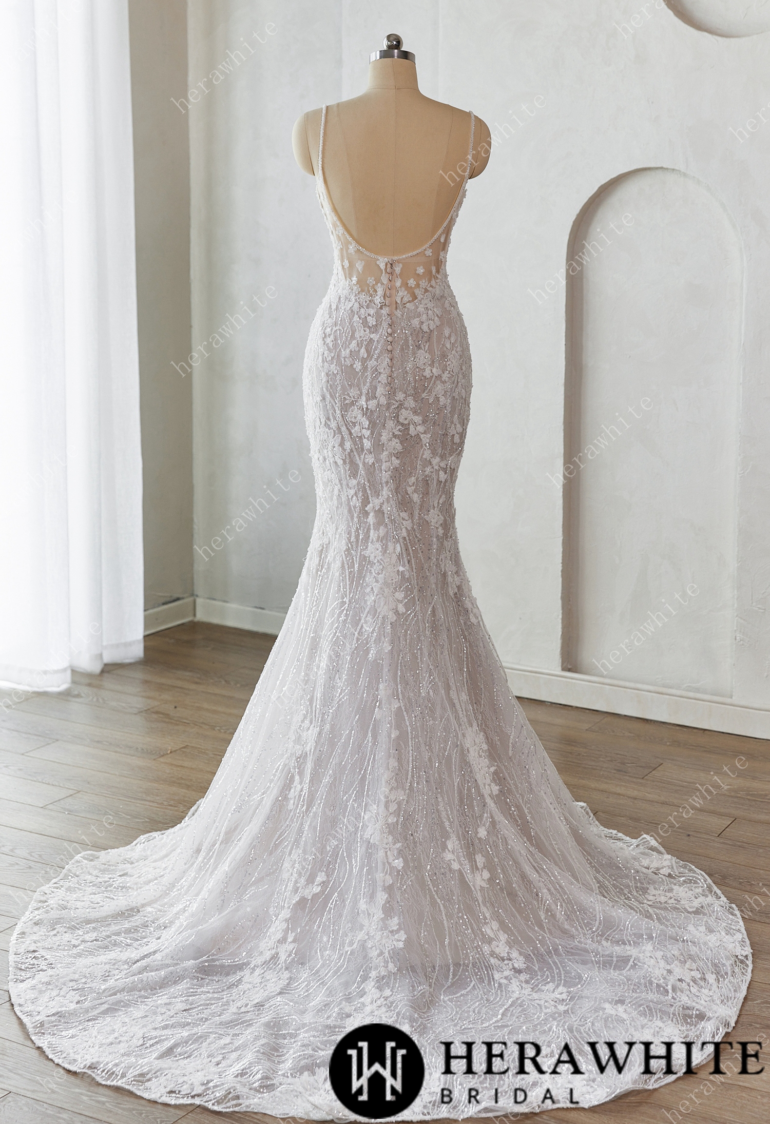 In Stock/ Lace-Embellished Scoop Neckline and Spaghetti Straps Fit and Flare Wedding Dress