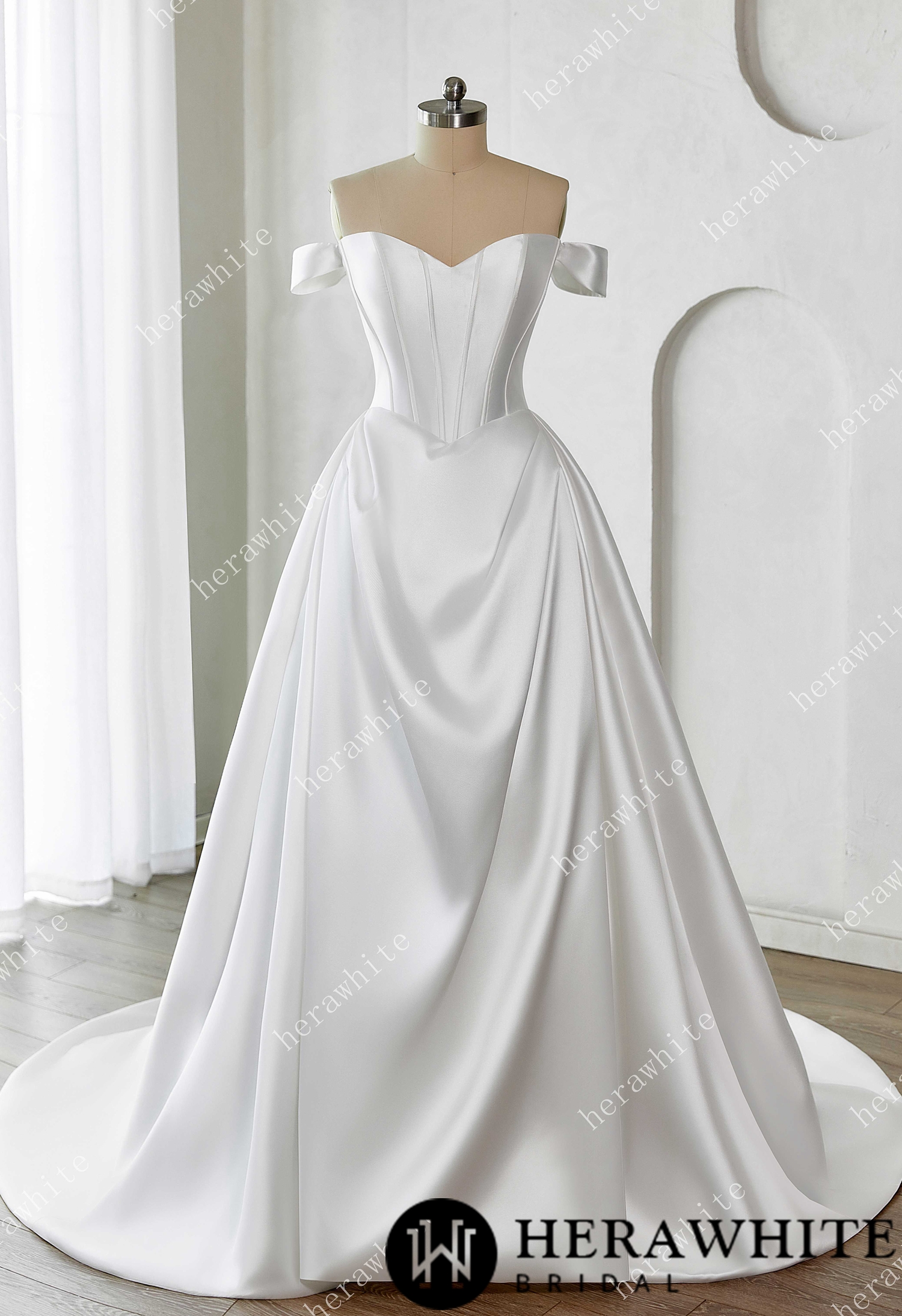 In Stock/ Elegant Corset Mikado Ball Gown with Soft Sweetheart Neckline
