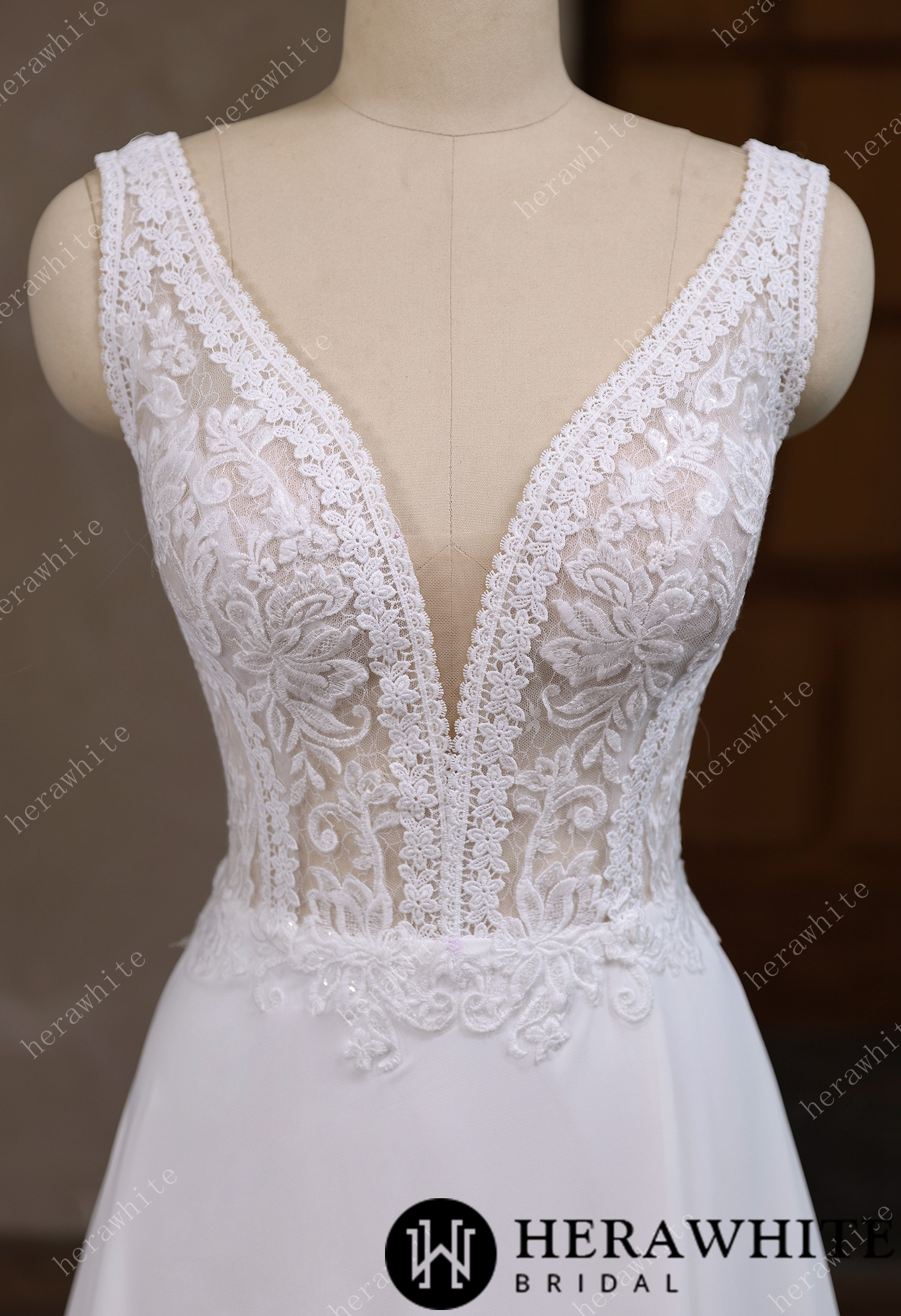 In Stock/ Deep V-neck and sleeveless design with symmetrical lace wedding gown