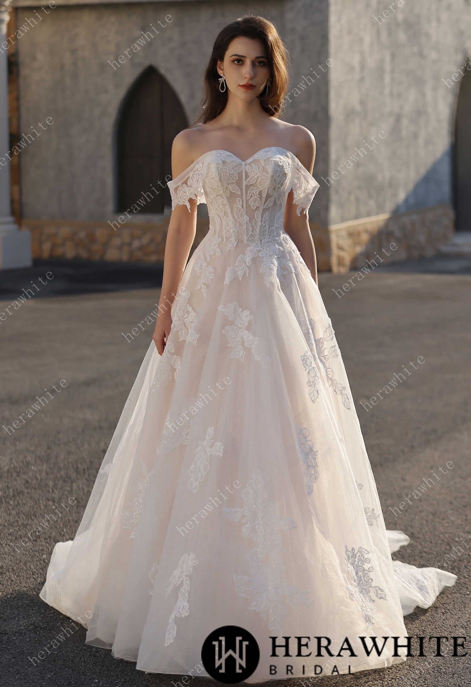 Romance Off-Shoulder Lace Strap Bride Dress