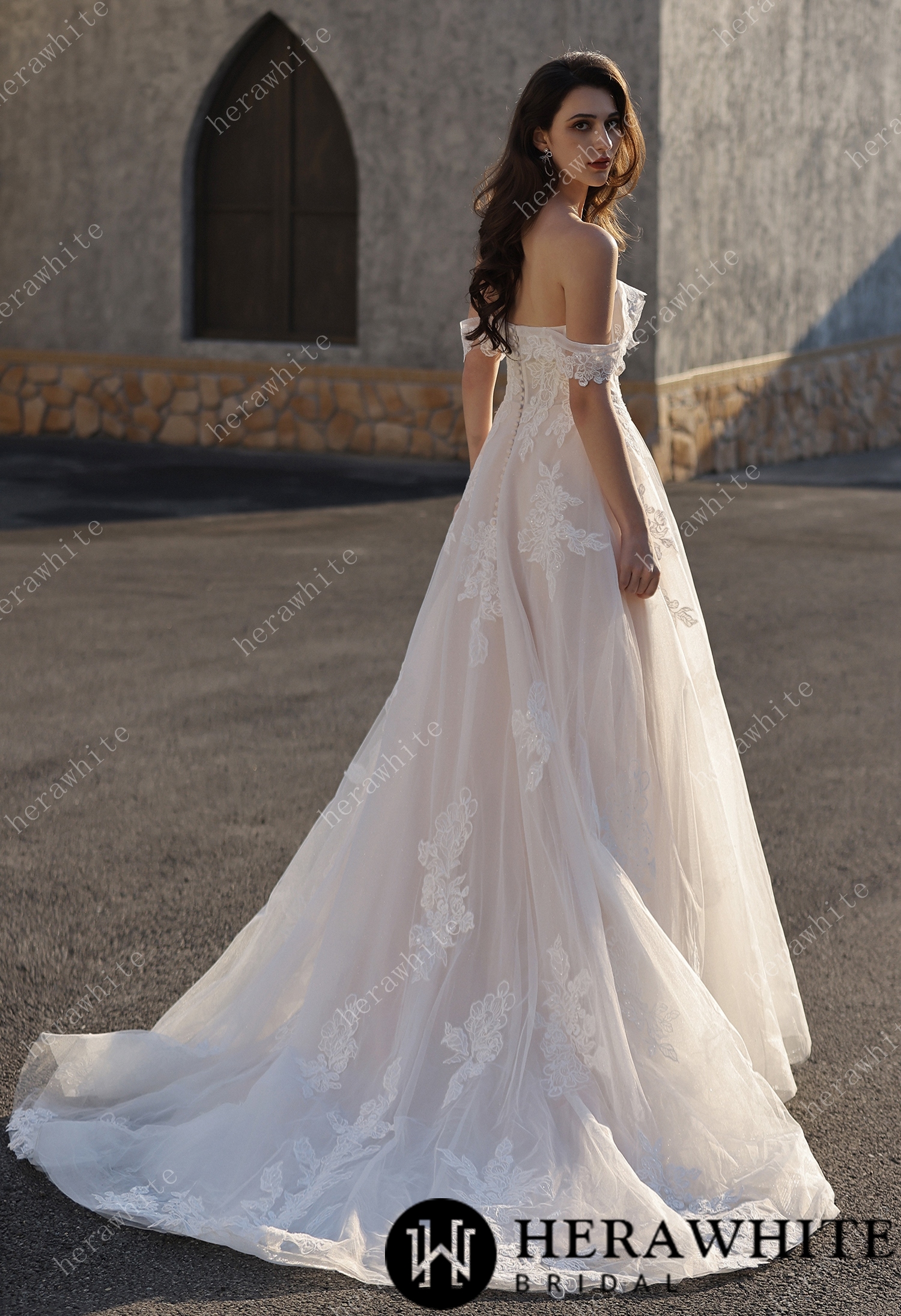 Romance Off-Shoulder Lace Strap Bride Dress