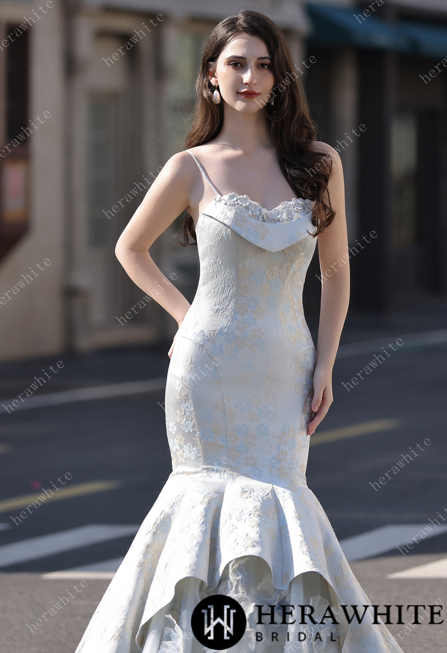 Jacquard Mermaid Bridal Gown with Exquisite Handmade Flowers