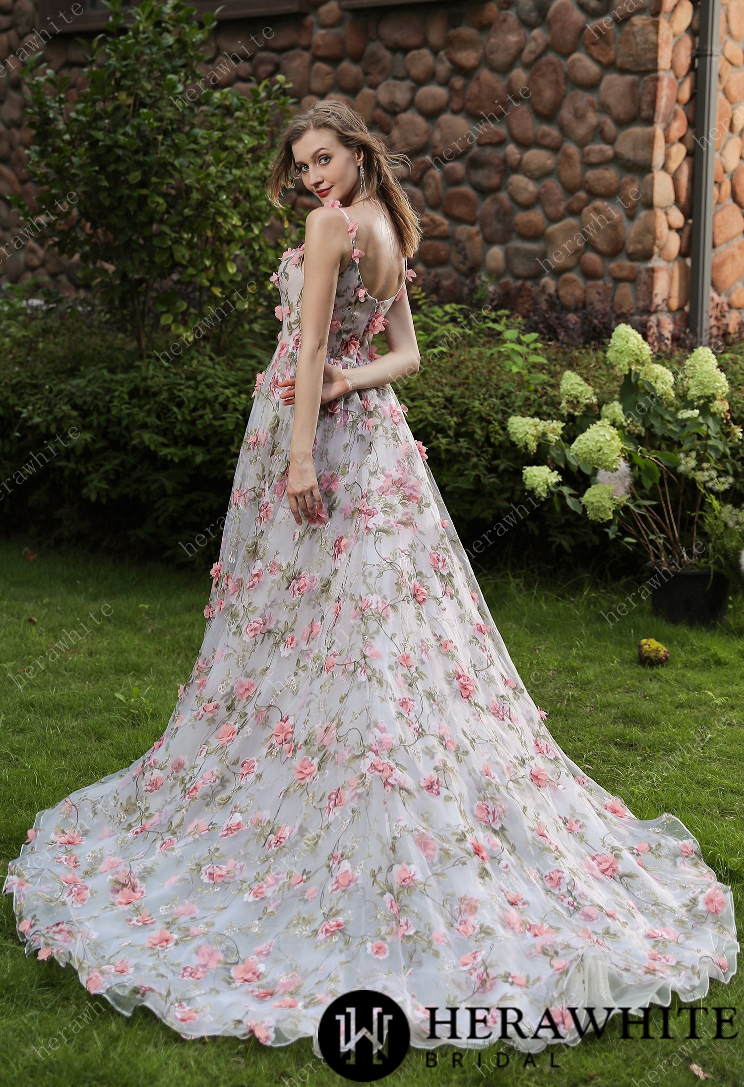 Sample Sale/ Romantic Square Neckline 3D Flowers Detachable Sleeves Wedding Dress