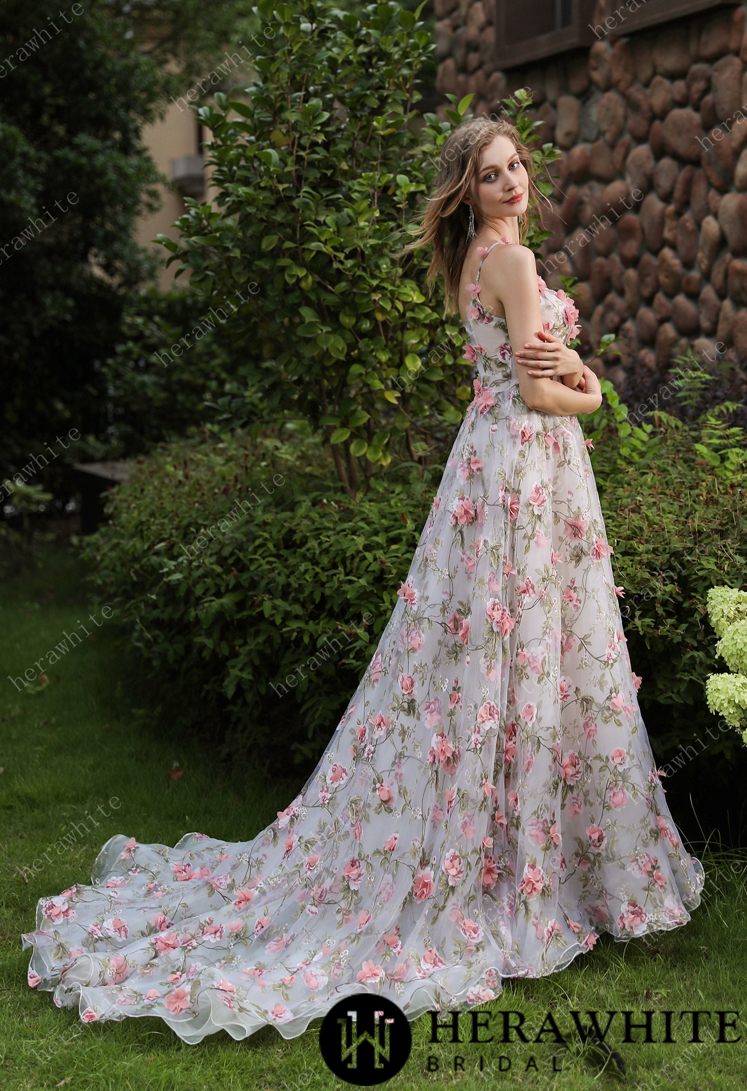 Sample Sale/ Romantic Square Neckline 3D Flowers Detachable Sleeves Wedding Dress