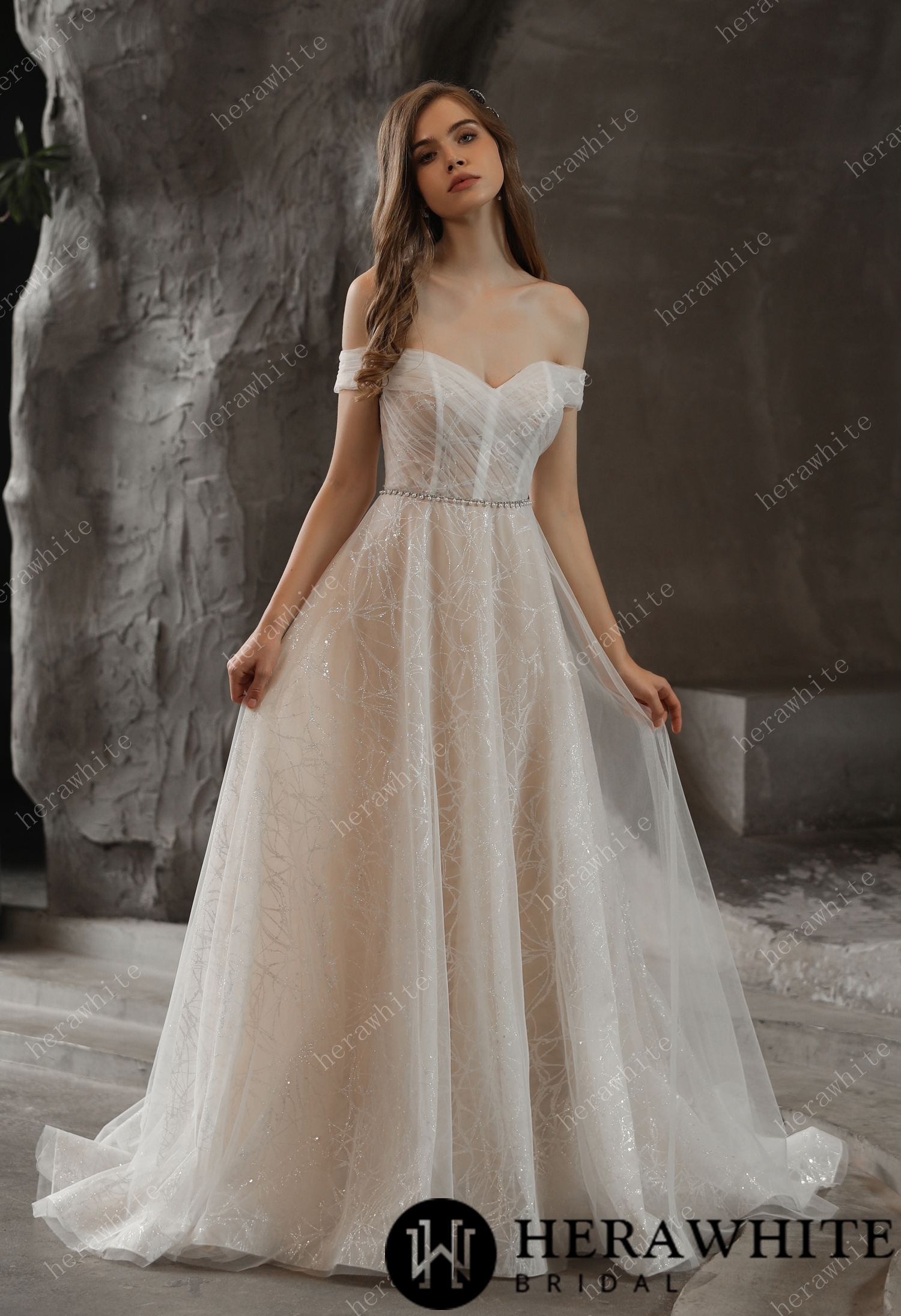 Sample Sale/ Shimmer Off-the-shoulder Neckline A-line Tulle Wedding Dress
