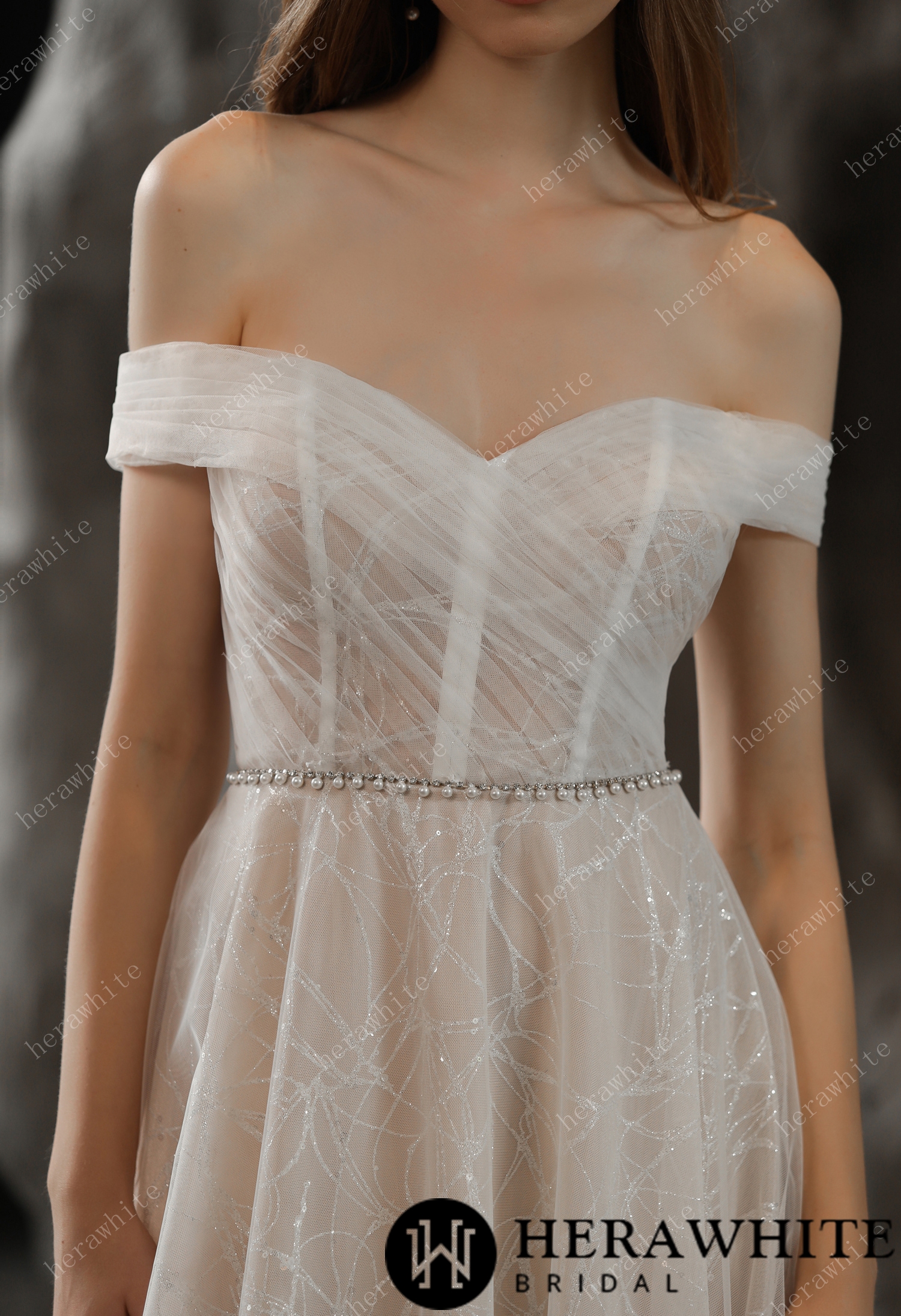 Sample Sale/ Shimmer Off-the-shoulder Neckline A-line Tulle Wedding Dress