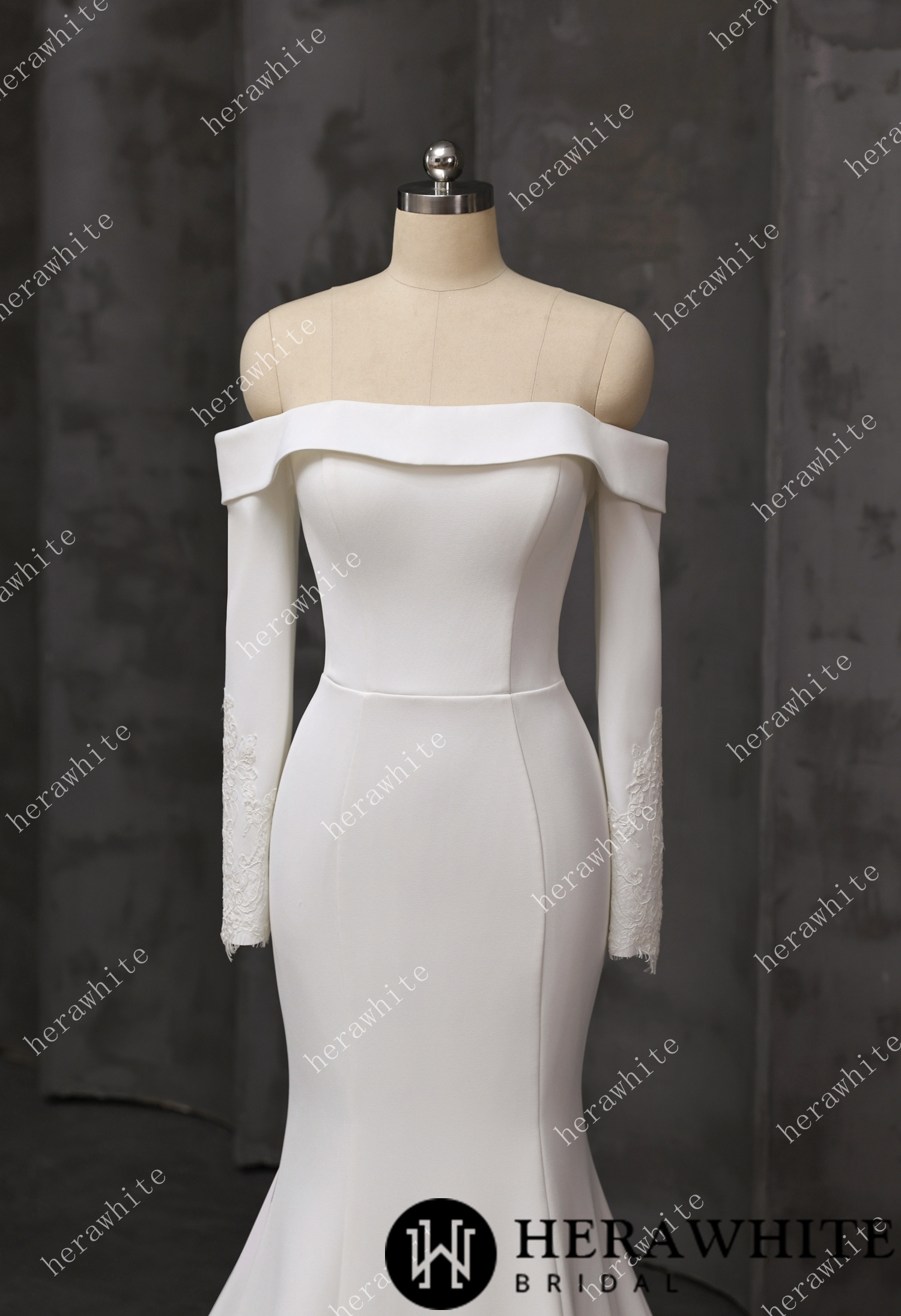 In Stock/ Elegant Off-Shoulder Mermaid Wedding Dress with Long Sleeves and Lace Train