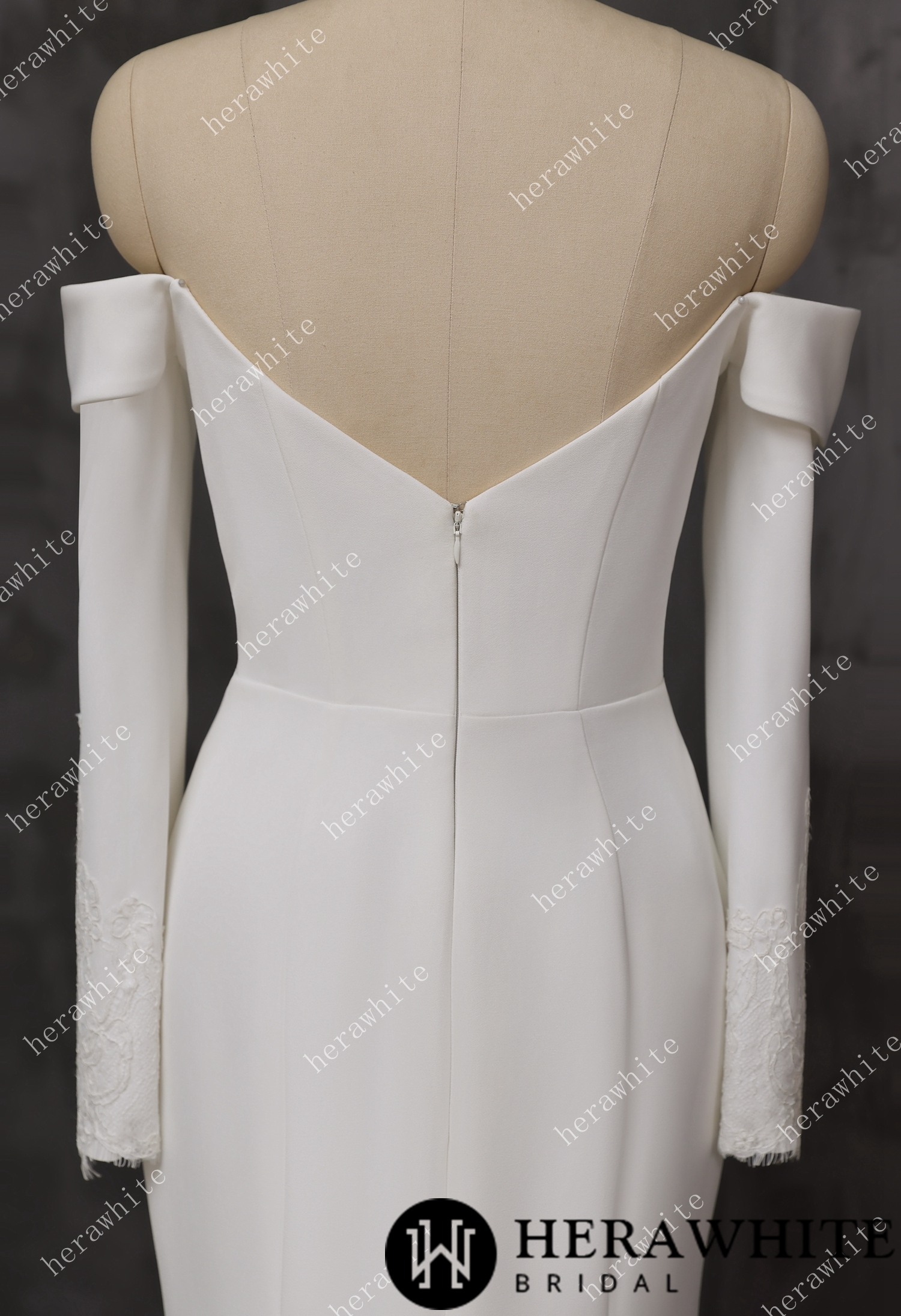 In Stock/ Elegant Off-Shoulder Mermaid Wedding Dress with Long Sleeves and Lace Train