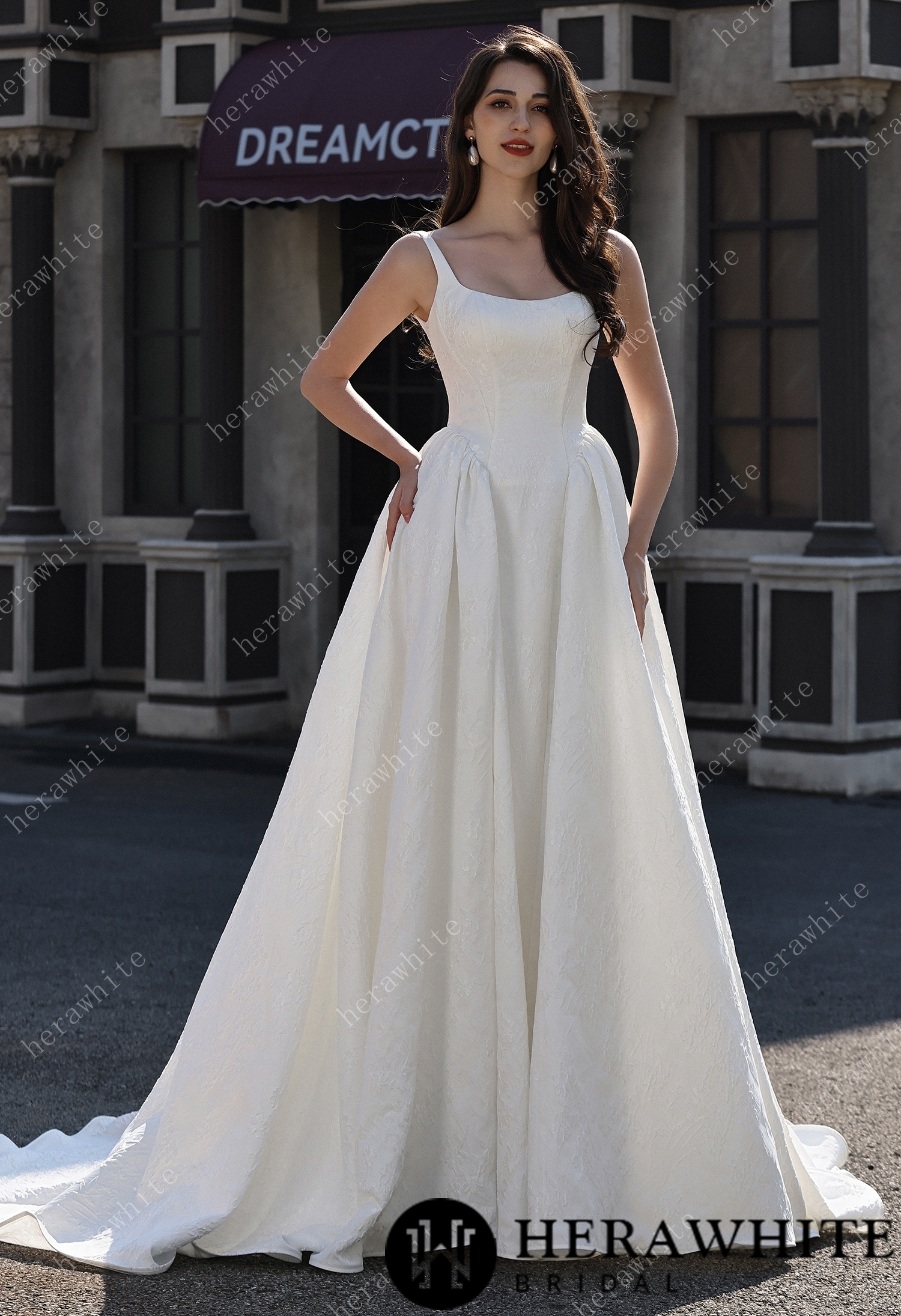 In Stock/ Dignified Square Neckline Subtle Textured Basque Jacquard Satin Ballgown