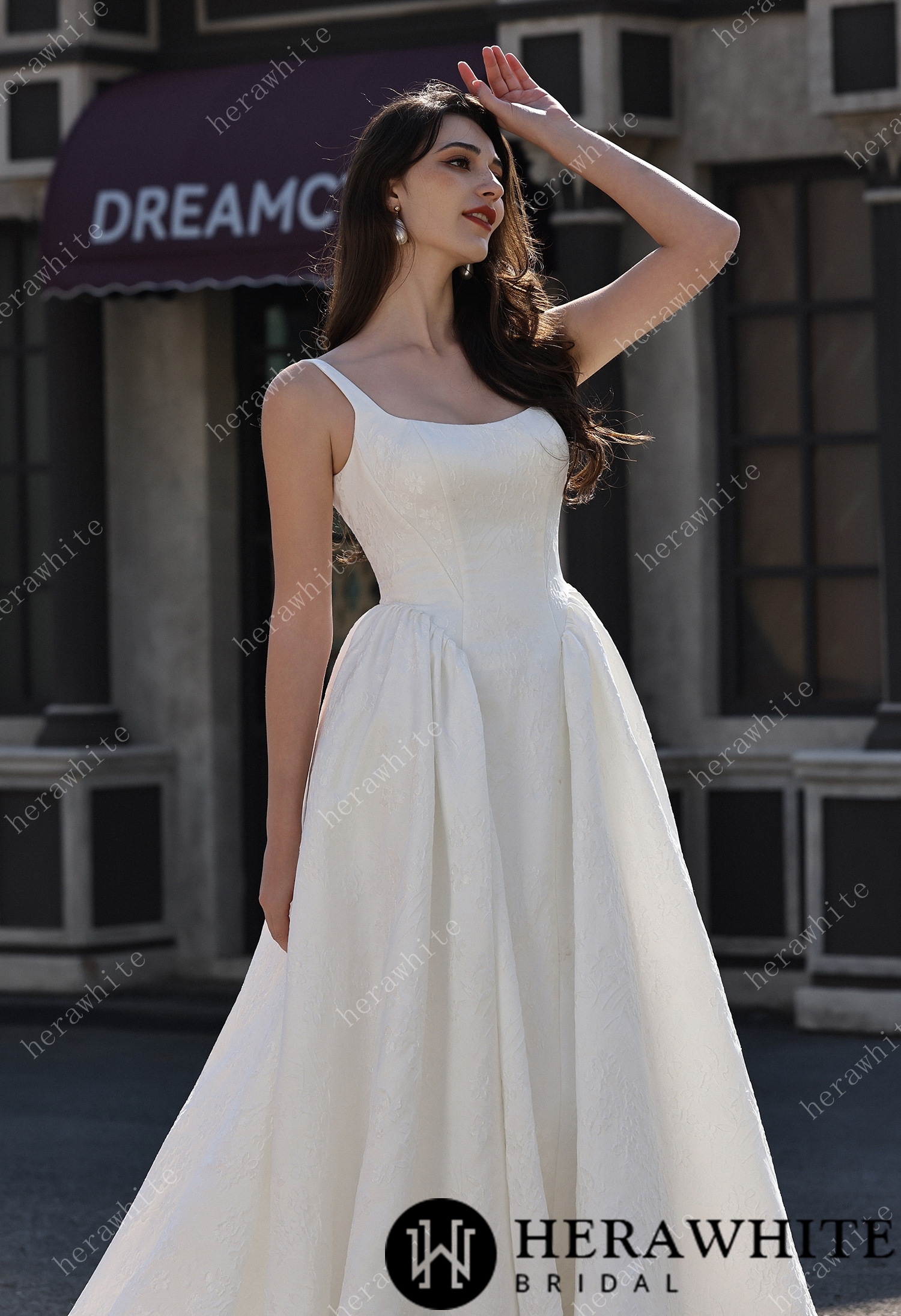 In Stock/ Dignified Square Neckline Subtle Textured Basque Jacquard Satin Ballgown