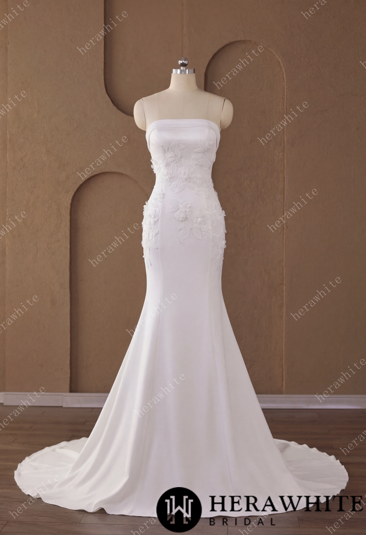 Elegant Strapless Crepe Mermaid Wedding Dress With 3D Floral Appliqué & Detachable Overskirt