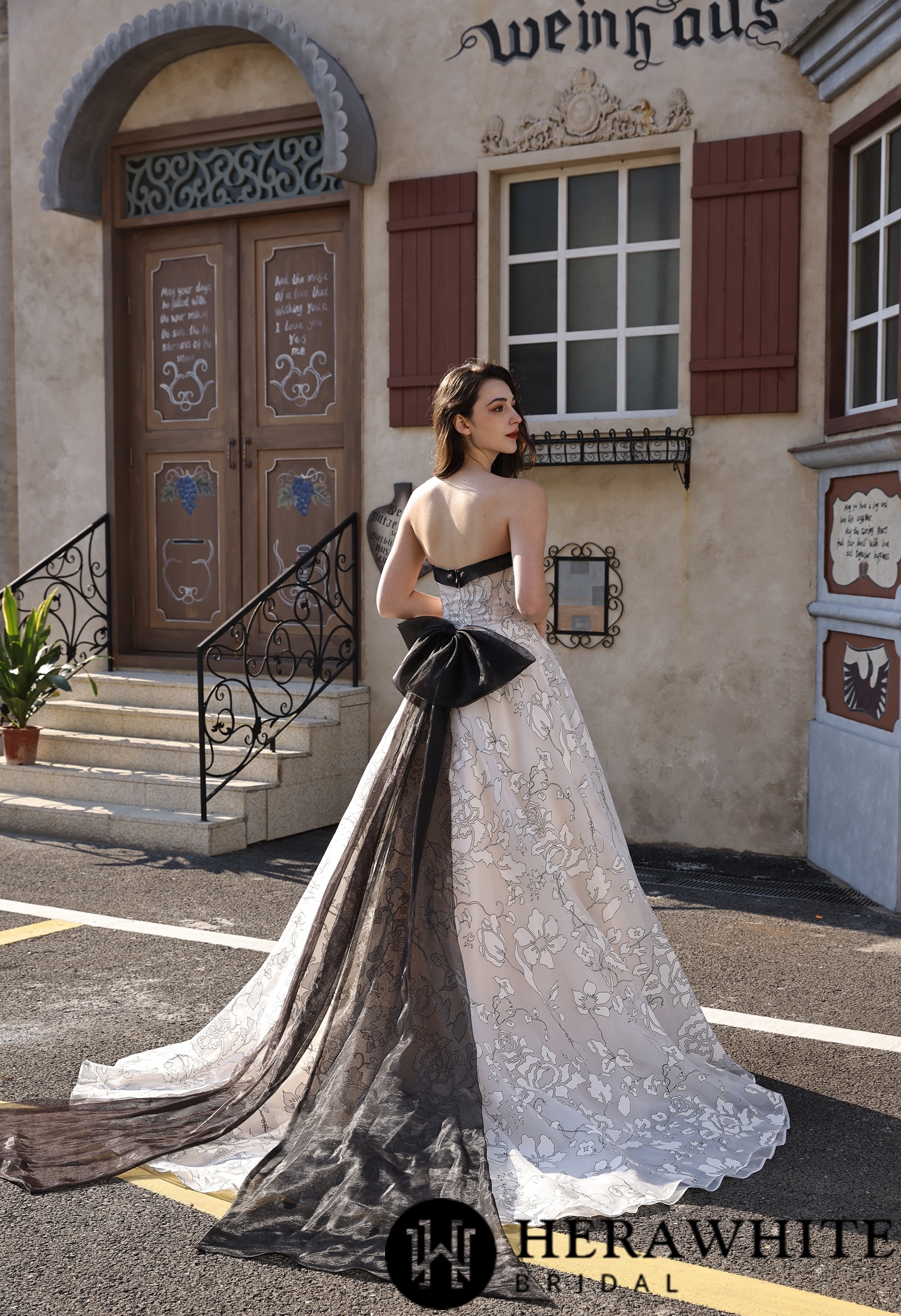 Detachable Overskirt Bow with Black Flowing Tulle