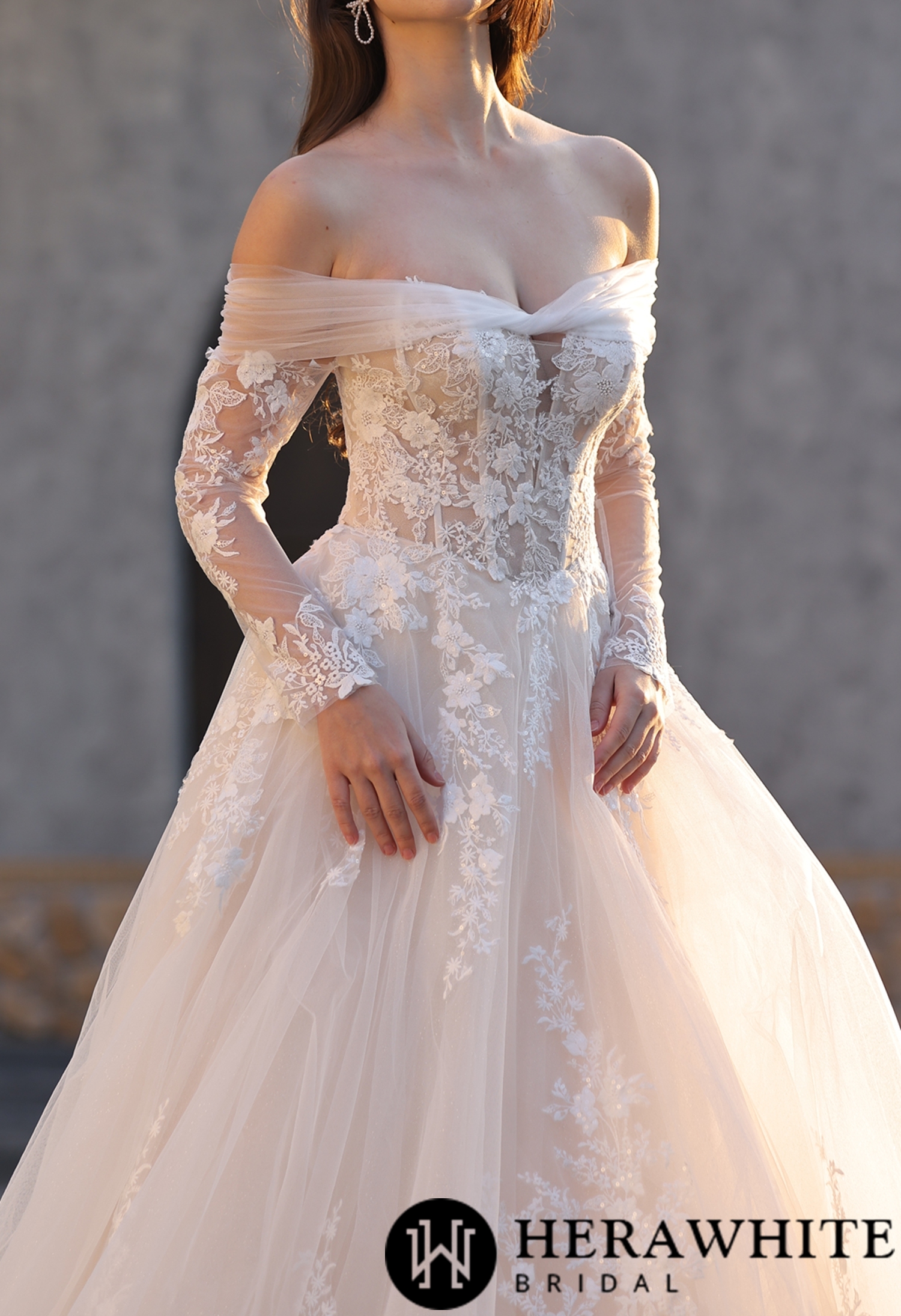 Detachable Floral Lace Illusion Long Sleeves