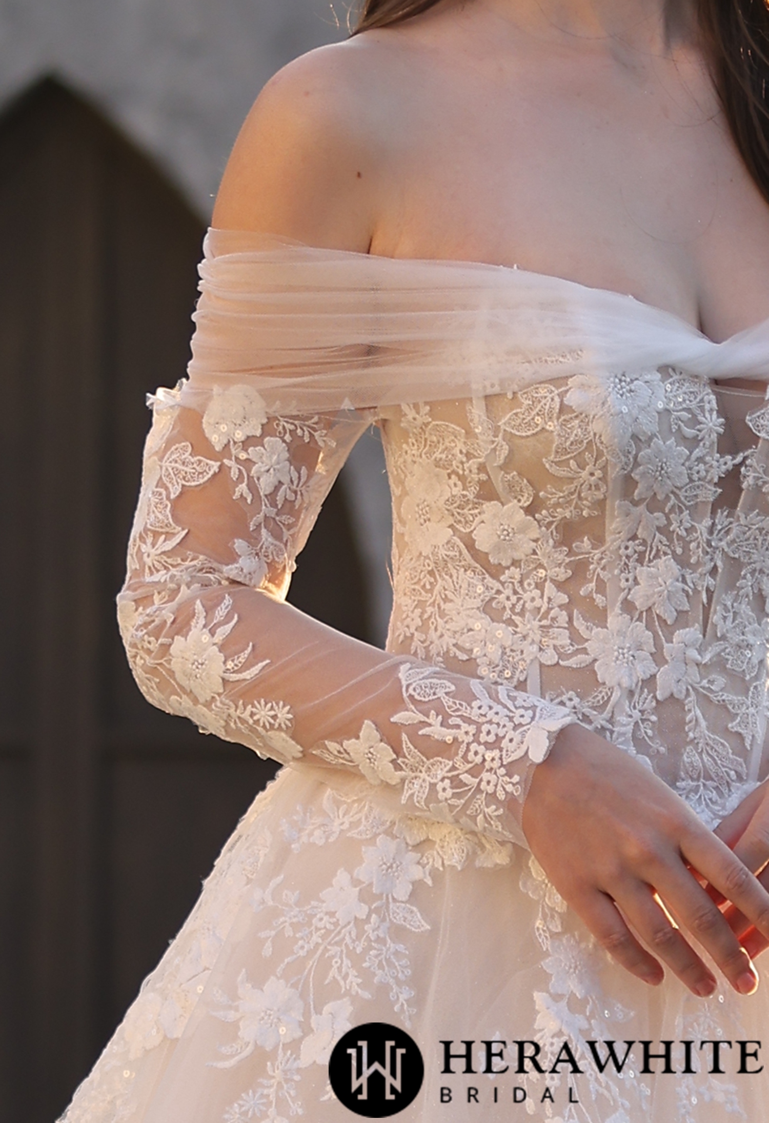 Detachable Floral Lace Illusion Long Sleeves