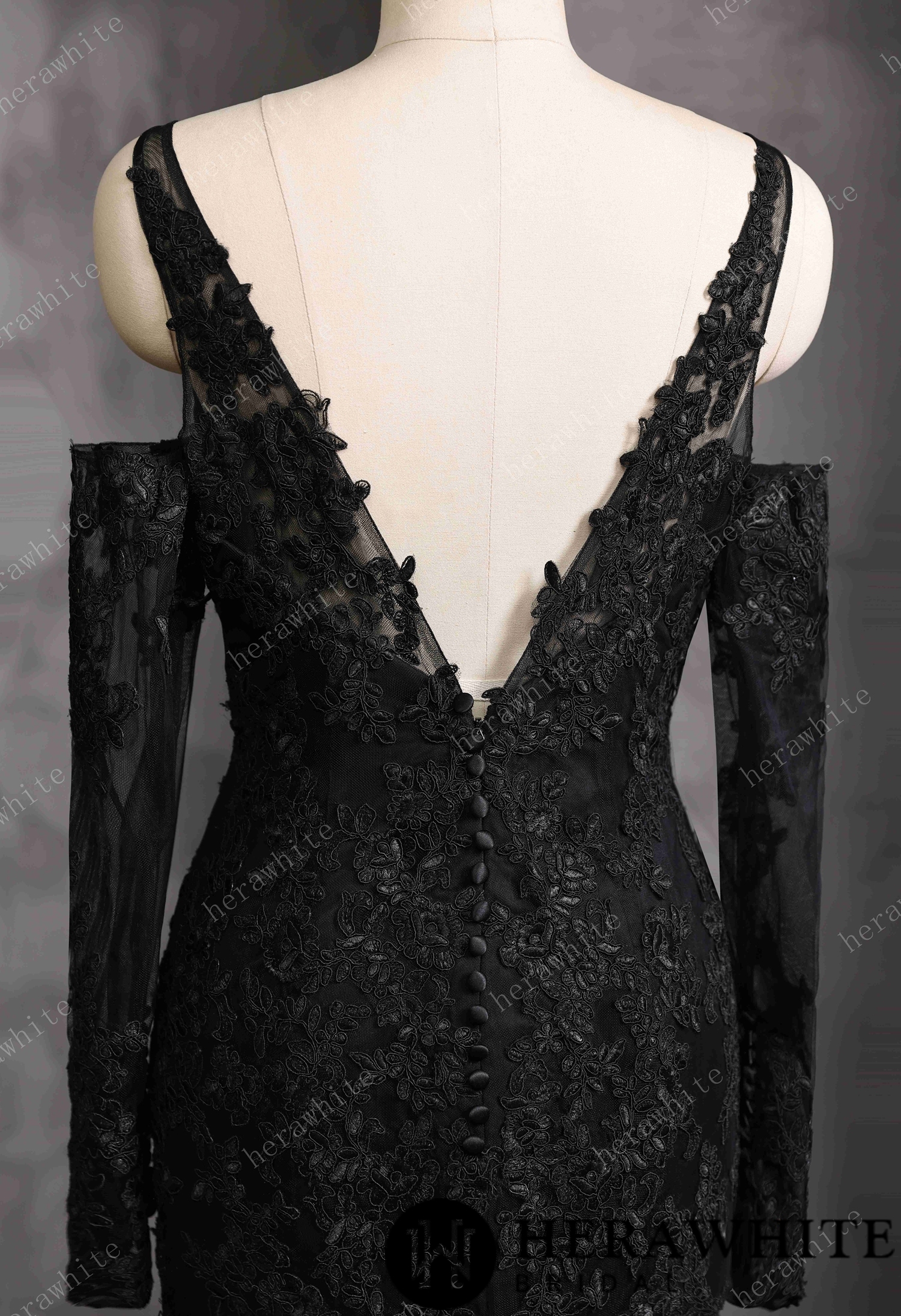 Black Lace Mermaid Wedding Gown With 2m Train Length