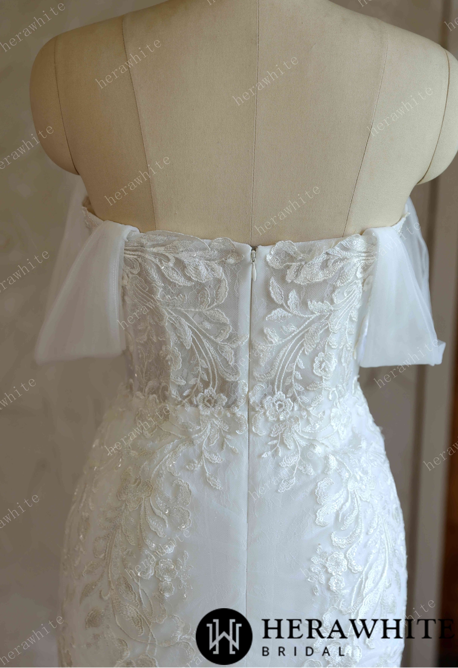 Sweetheart Lace Fit-and-Flare Wedding Gown With Detachable Off-Shoulder Sleeves & Scalloped Train