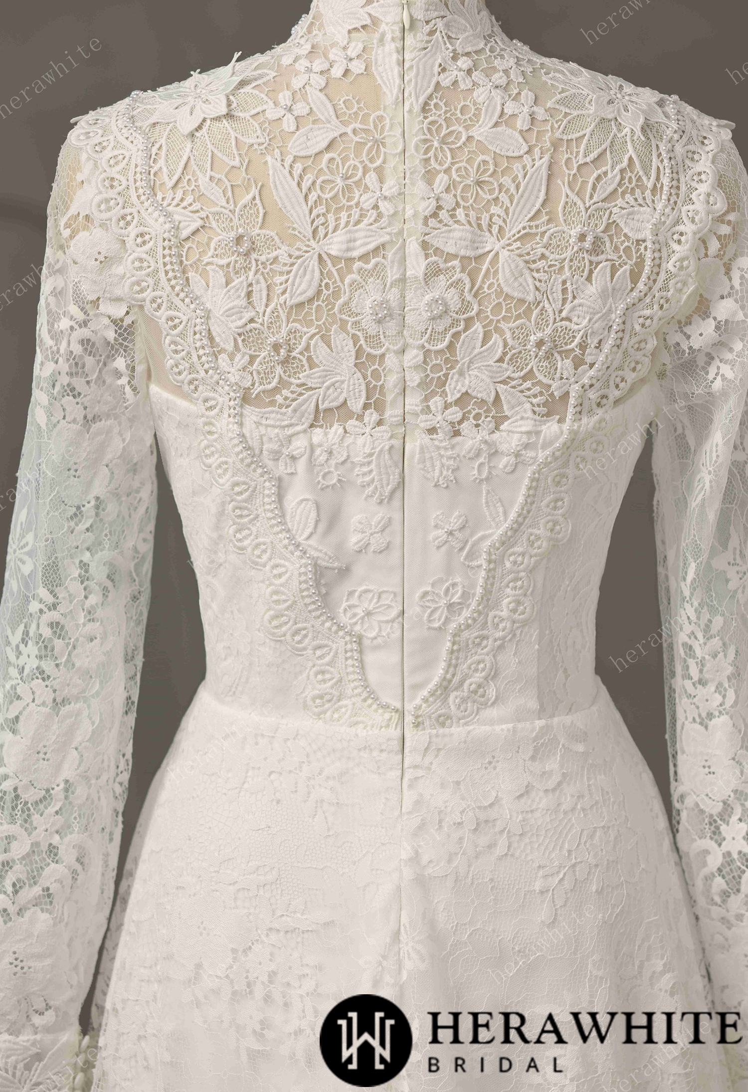 Vintage Boho Lace Sheath Wedding Gown With Illusion Long Bell Sleeves