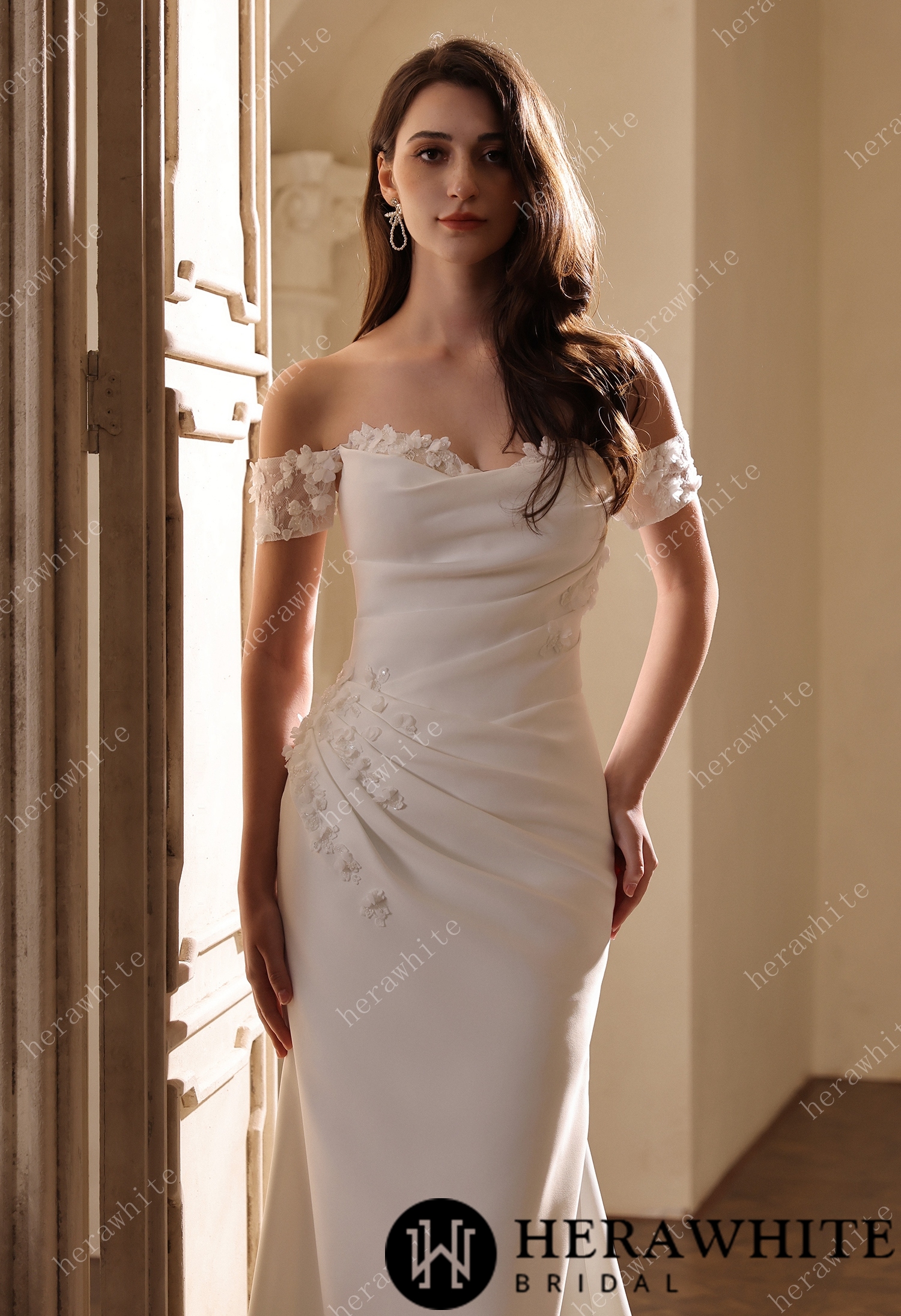 In Stock/ Eelegant Satin Pleated Bodice Fit-And-Flare Wedding Dress With 3-D Lace Motifs