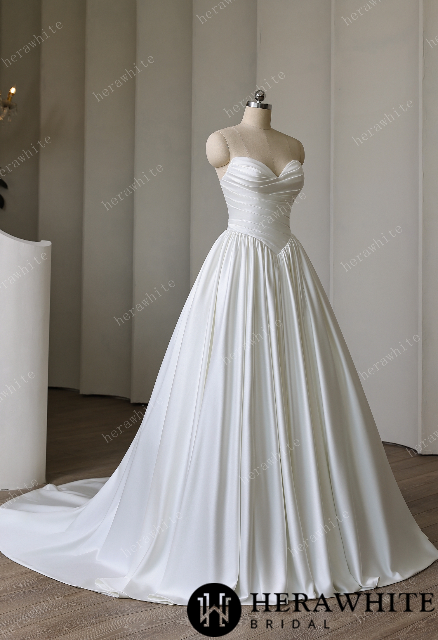 In Stock/ Strapless Sweetheart Satin Ball Gown with Pleated Bodice