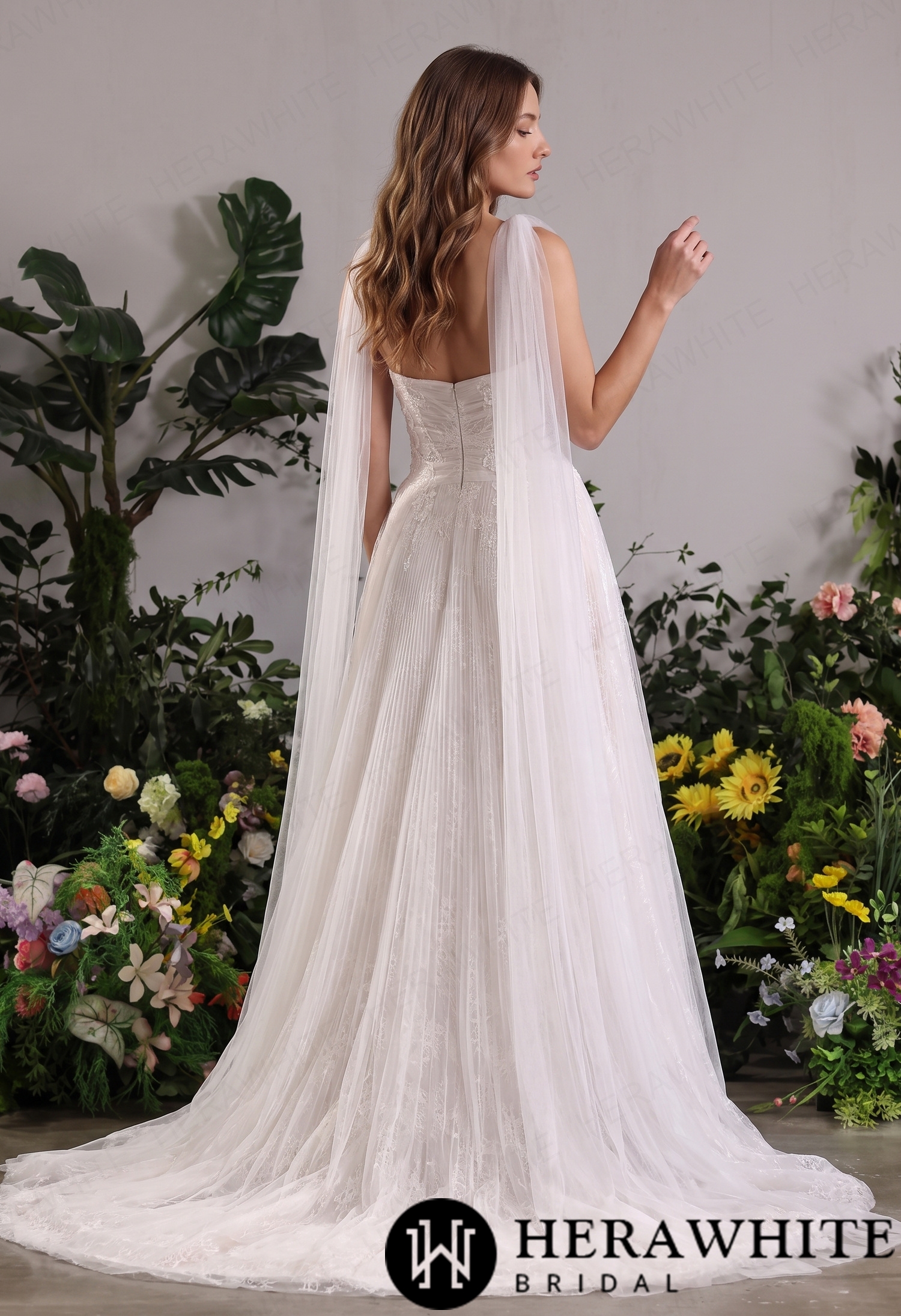 Elegant Glitter Lace Cat Eye Tulle A-Line Bridal Dress with Attached Tulle Shoulder Cape
