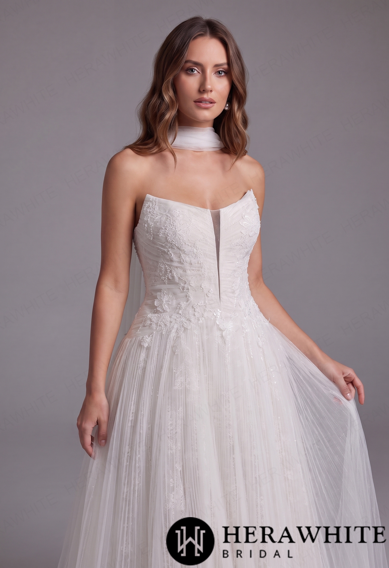 Elegant Glitter Lace Cat Eye Tulle A-Line Bridal Dress with Attached Tulle Shoulder Cape