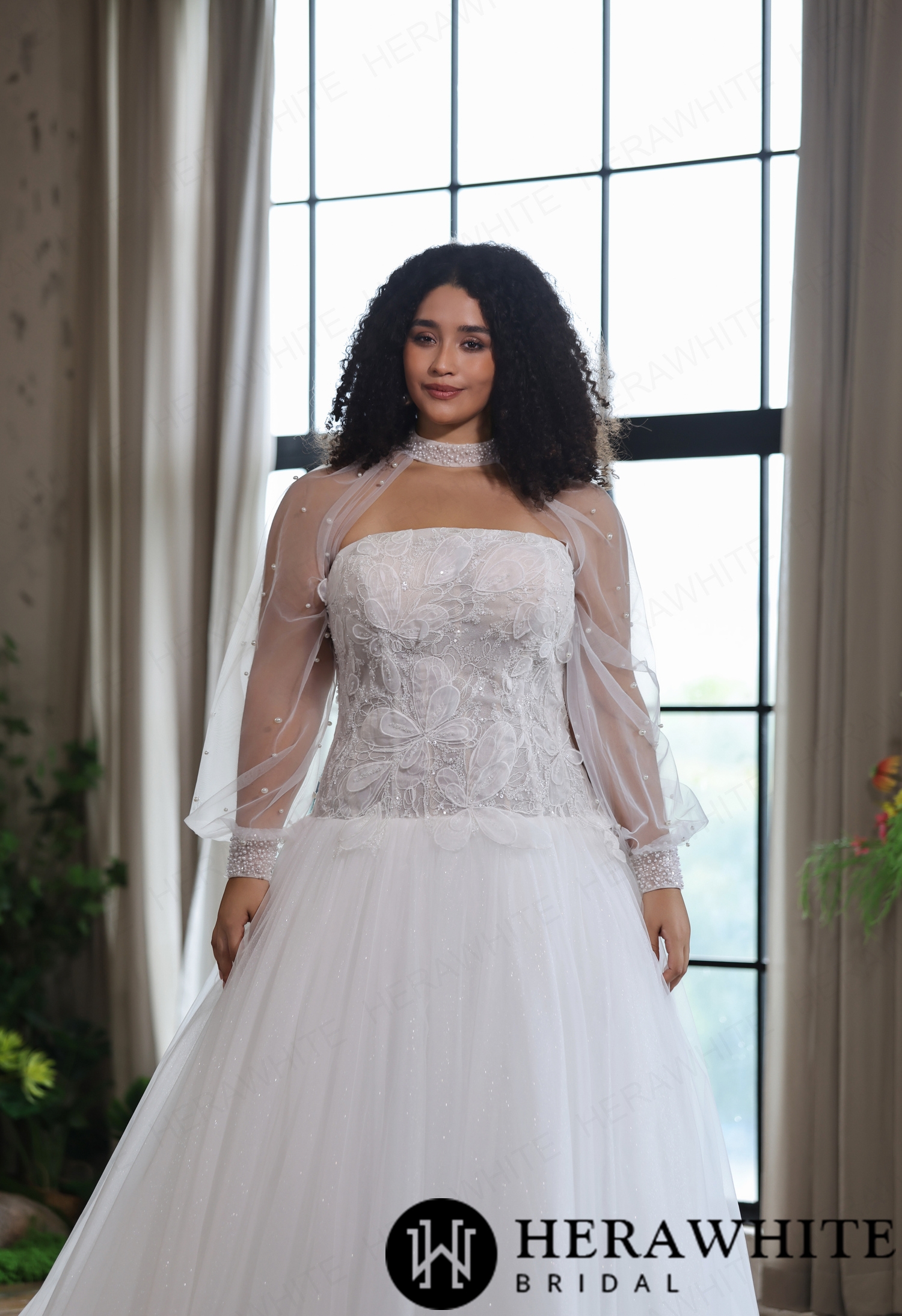Detachable Pearl Beaded Tulle Bridal Jacket with Long Sleeves