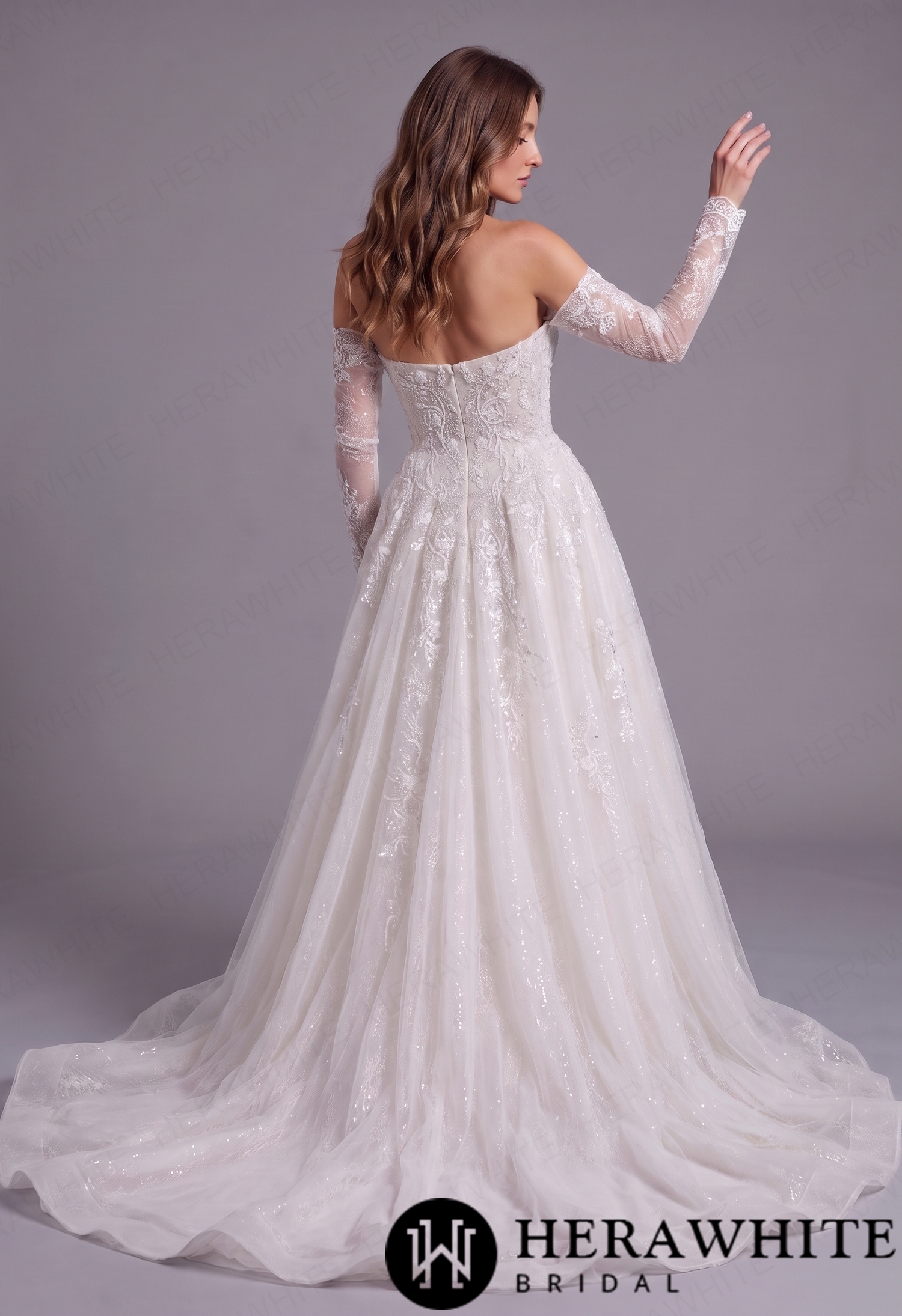 Romantic Detachable Lace Sleeve Sweetheart Tulle Ballgown Wedding Dress