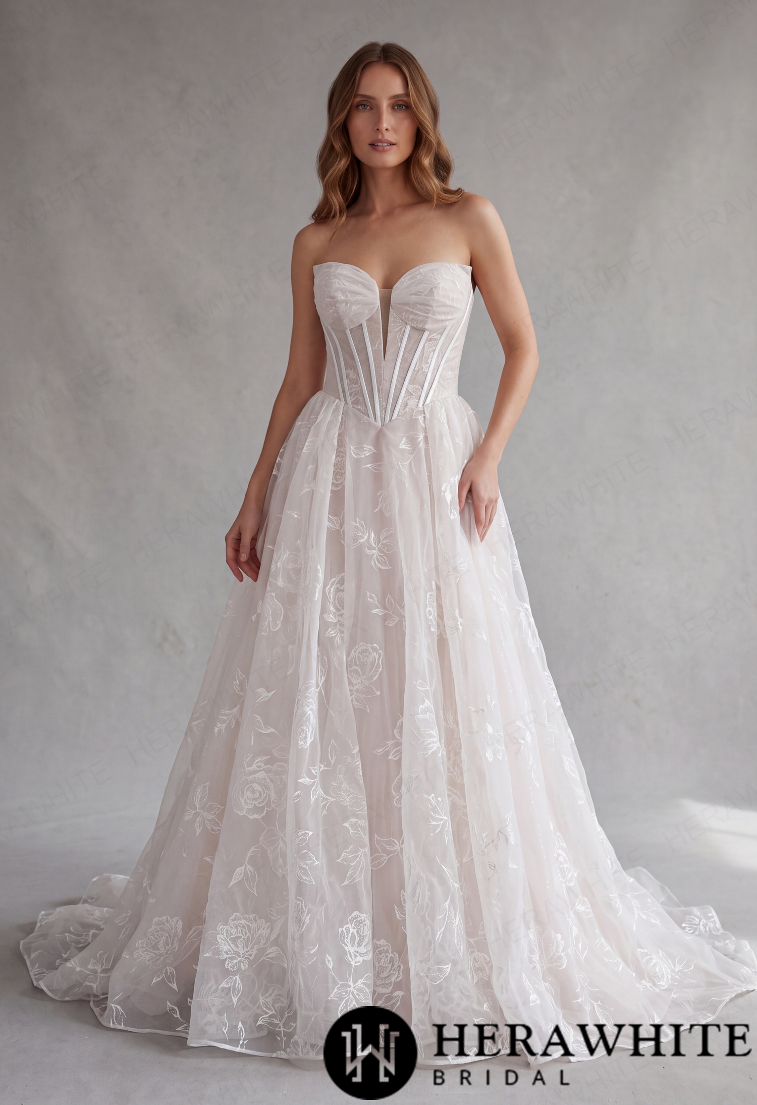 Dreamy Cat-Eye Organza Ball Gown with Floral Embroidery
